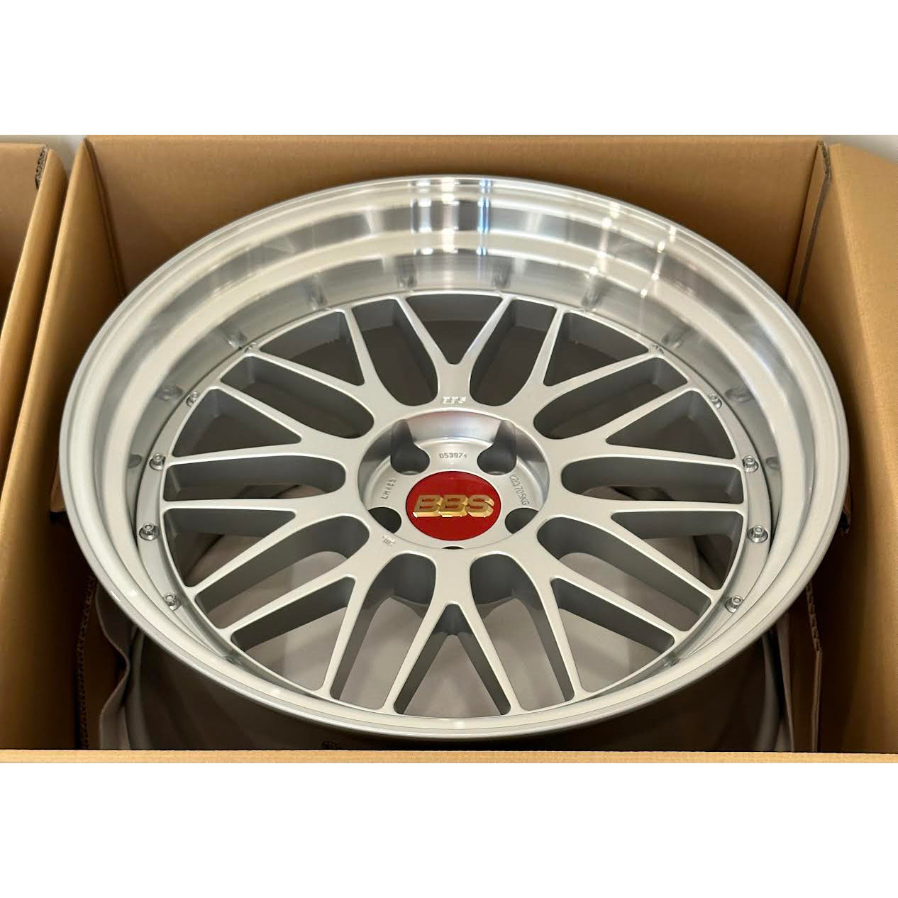 BBS LM 20x9.5 +8, 20x10.5 +15 5x112 Diamond Silver (SET)