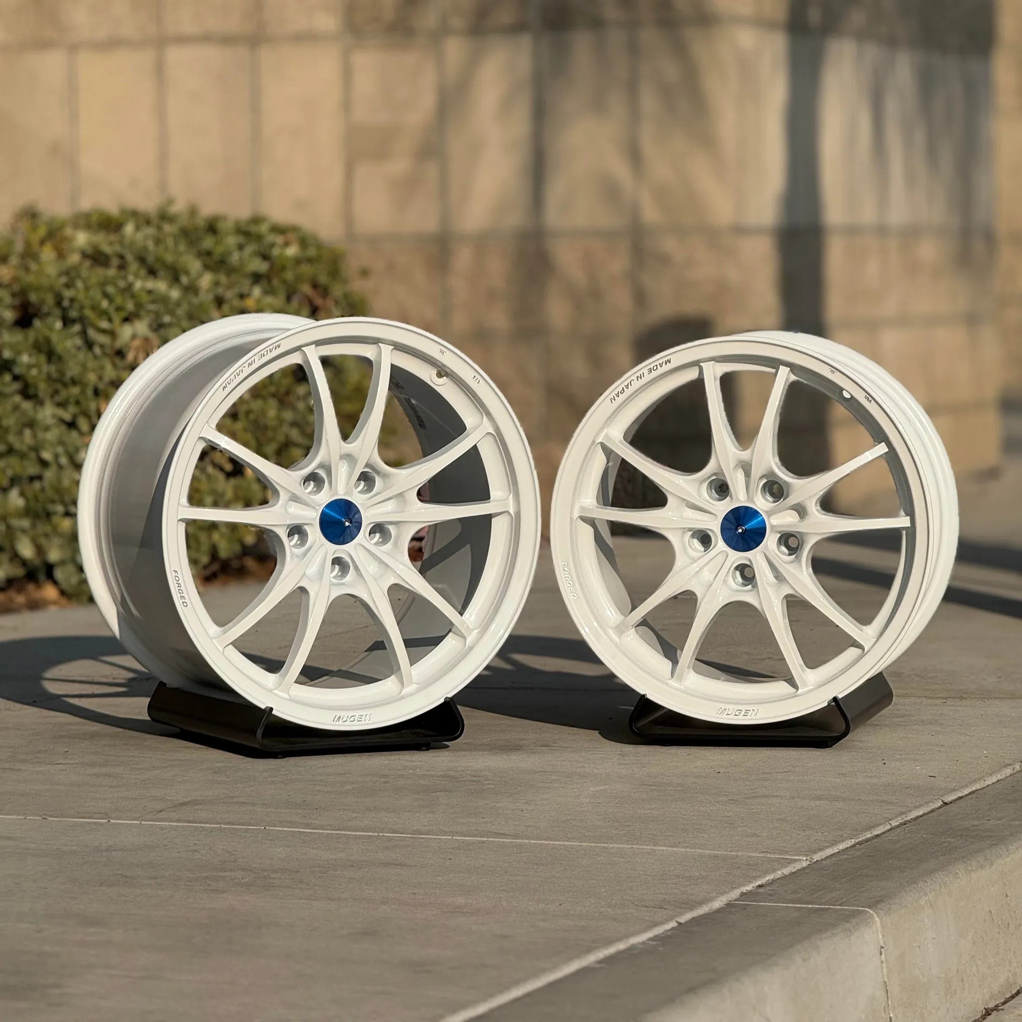 Mugen MF10 17x8.5 +40 & 18x10.5 +45 White - WheelFlip