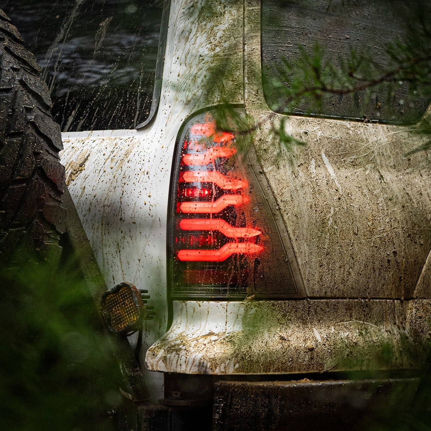 AlphaRex 03-09 Toyota 4Runner LUXX-Series LED Tail Lights Black Red