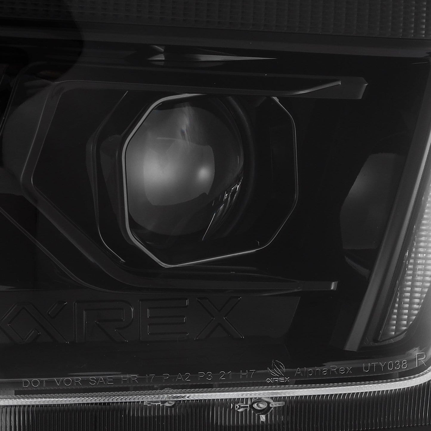 AlphaRex 10-13 Toyota 4Runner LUXX-Series Projector Headlights Alpha-Black