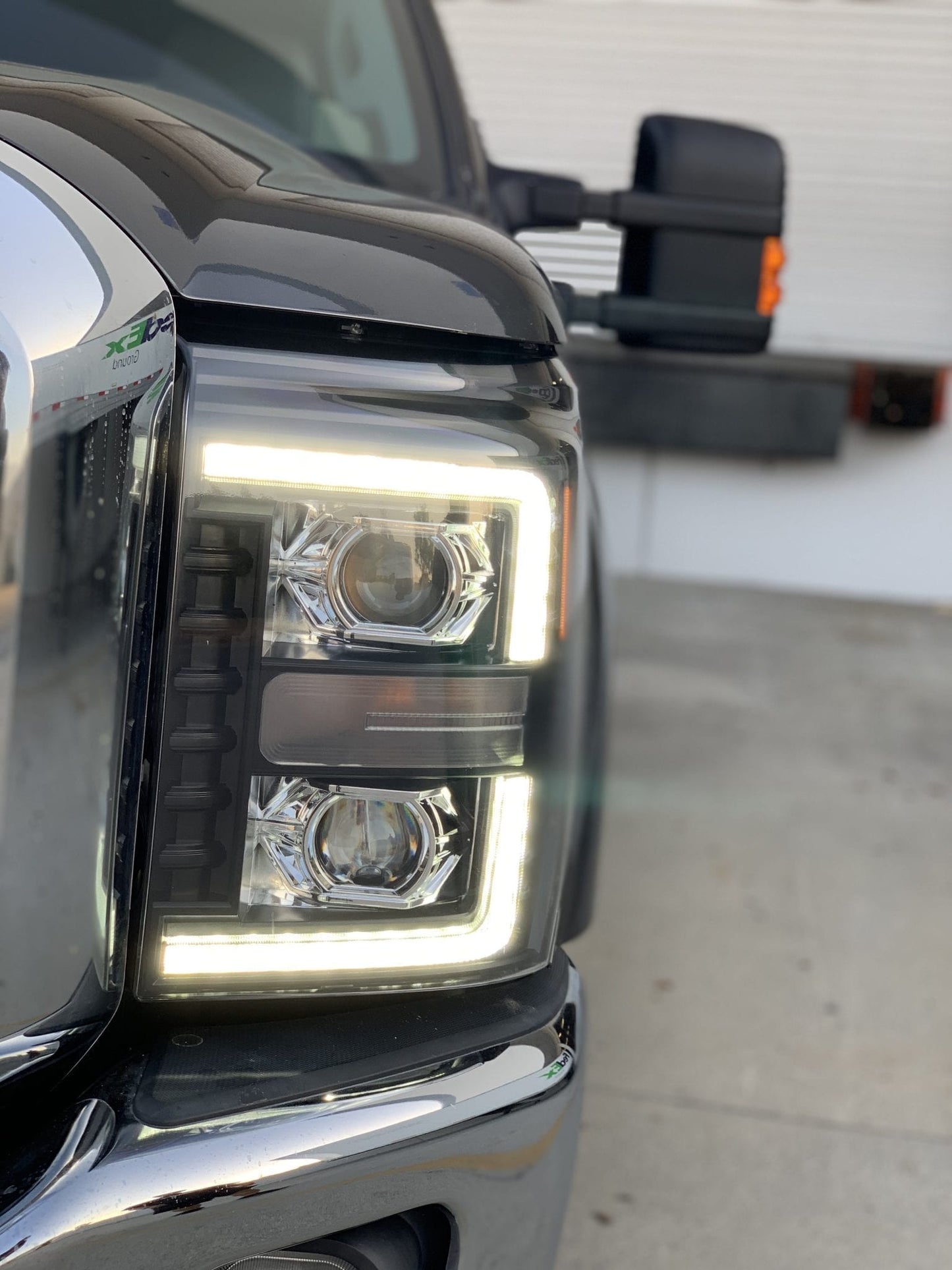 AlphaRex 11-16 Ford Super Duty LUXX-Series LED Projector Headlights Chrome