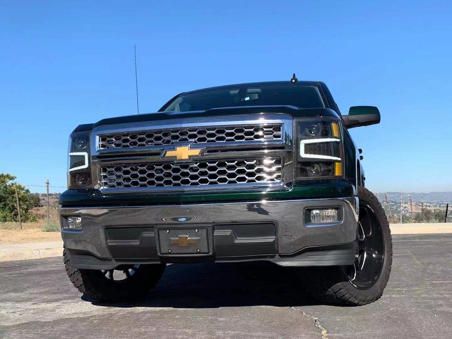 AlphaRex 14-15 Chevrolet Silverado PRO-Series Halogen Projector Headlights Chrome