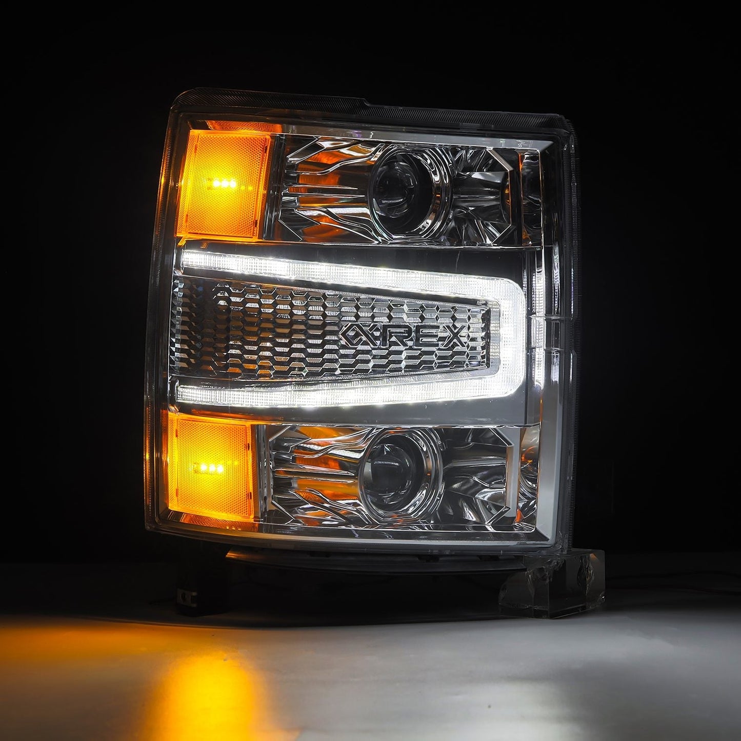 AlphaRex 14-15 Chevrolet Silverado PRO-Series Halogen Projector Headlights Chrome