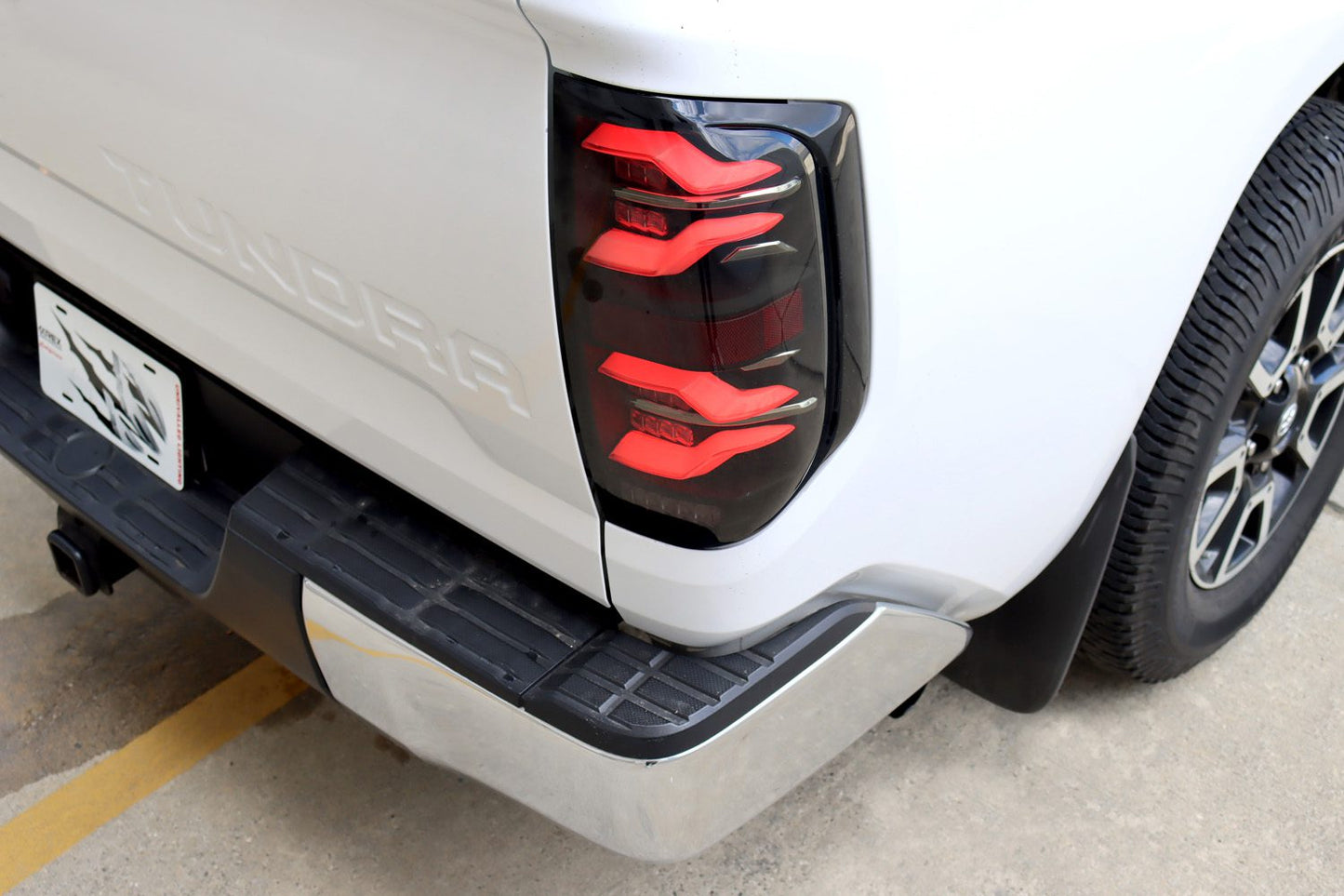 AlphaRex 14-21 Toyota Tundra LUXX-Series LED Tail Lights Black