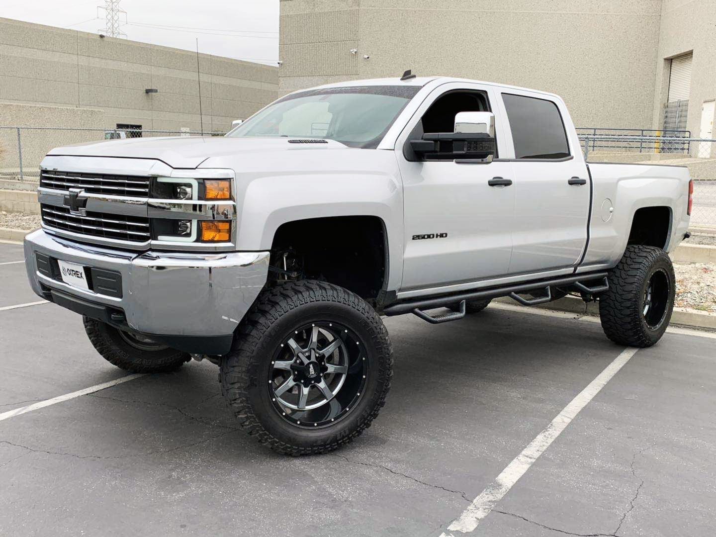 AlphaRex 15-19 Chevrolet Silverado 2500HD/3500HD LUXX-Series LED Projector Headlights Black