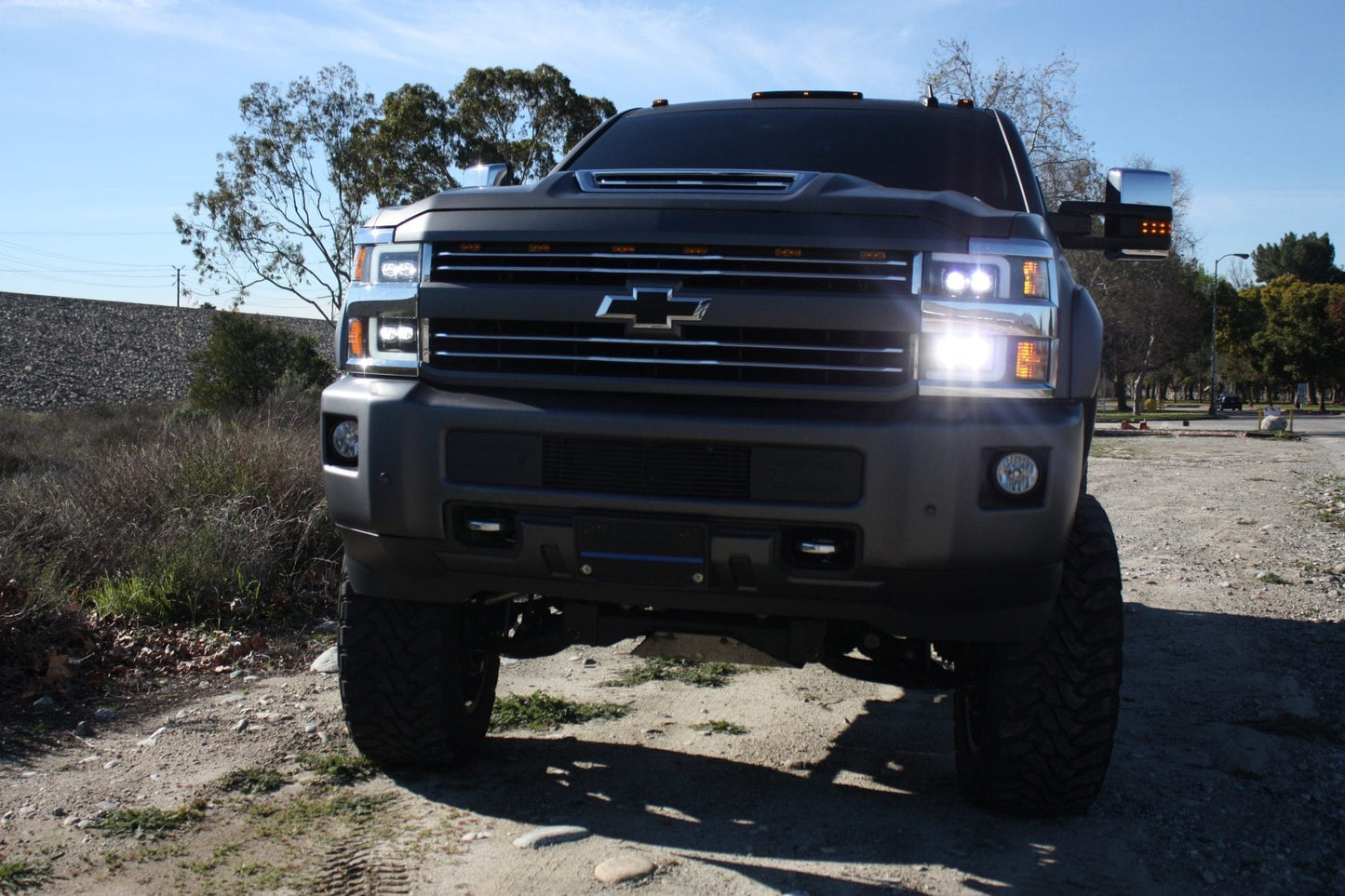 AlphaRex 15-19 Chevrolet Silverado 2500HD/3500HD MKII NOVA-Series LED Projector Headlights Jet Black