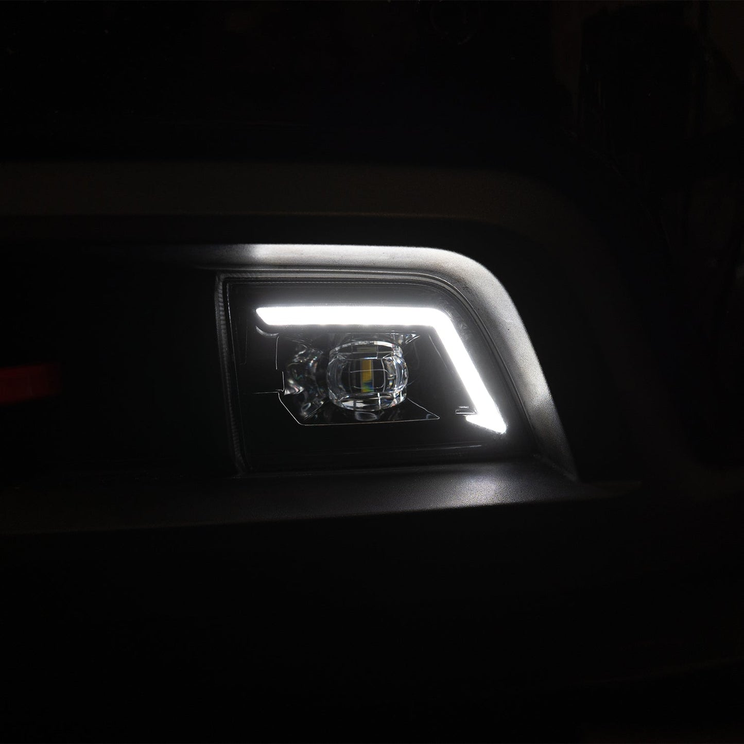 AlphaRex 19-23 Chevrolet Silverado 1500/19-23 Chevrolet Silverado 2500HD/3500HD DoubleTap Dual Color LED Projector Fog Lights