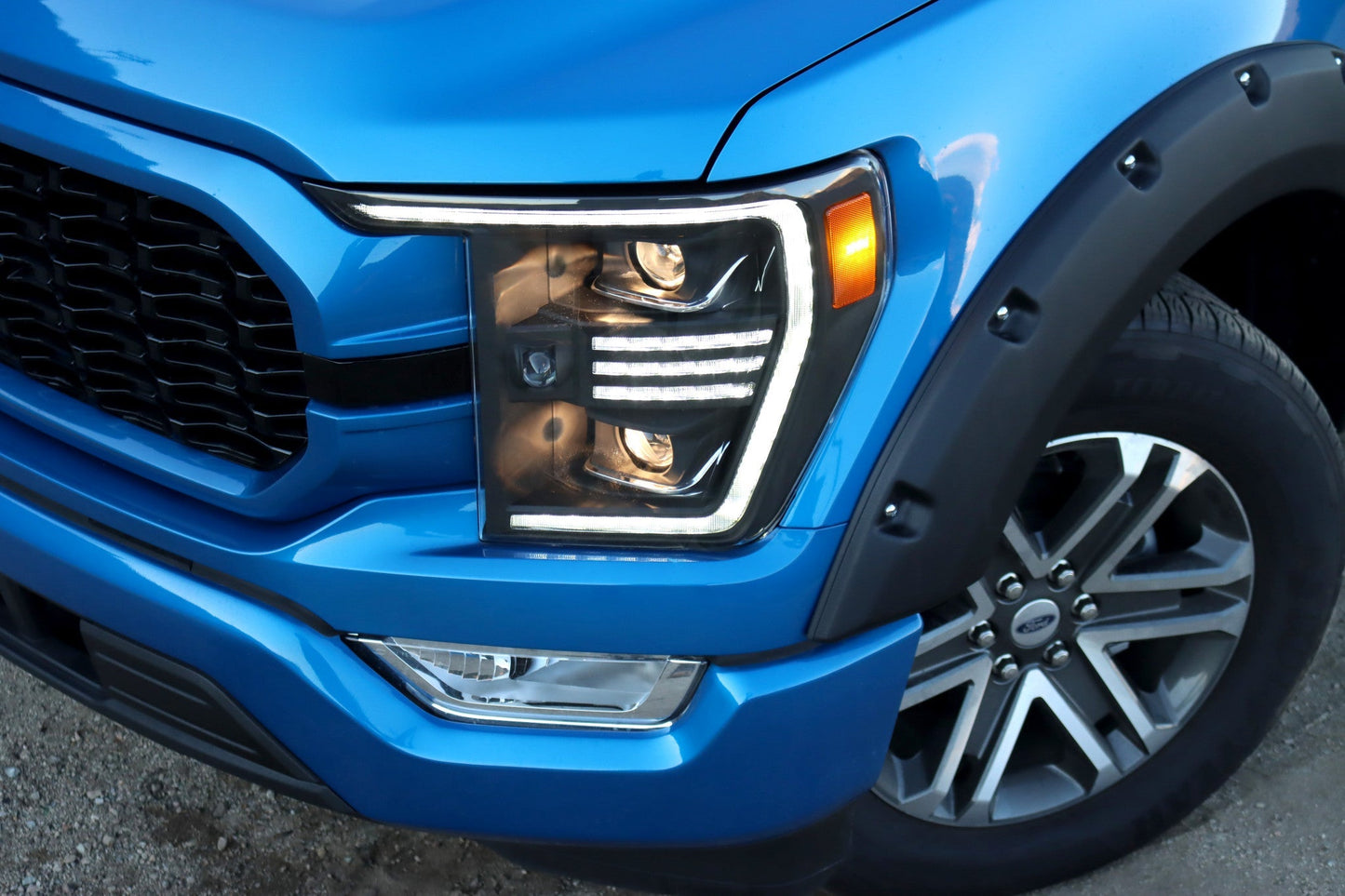AlphaRex 21-23 Ford F150 PRO-Series Halogen Projector Headlights Alpha-Black