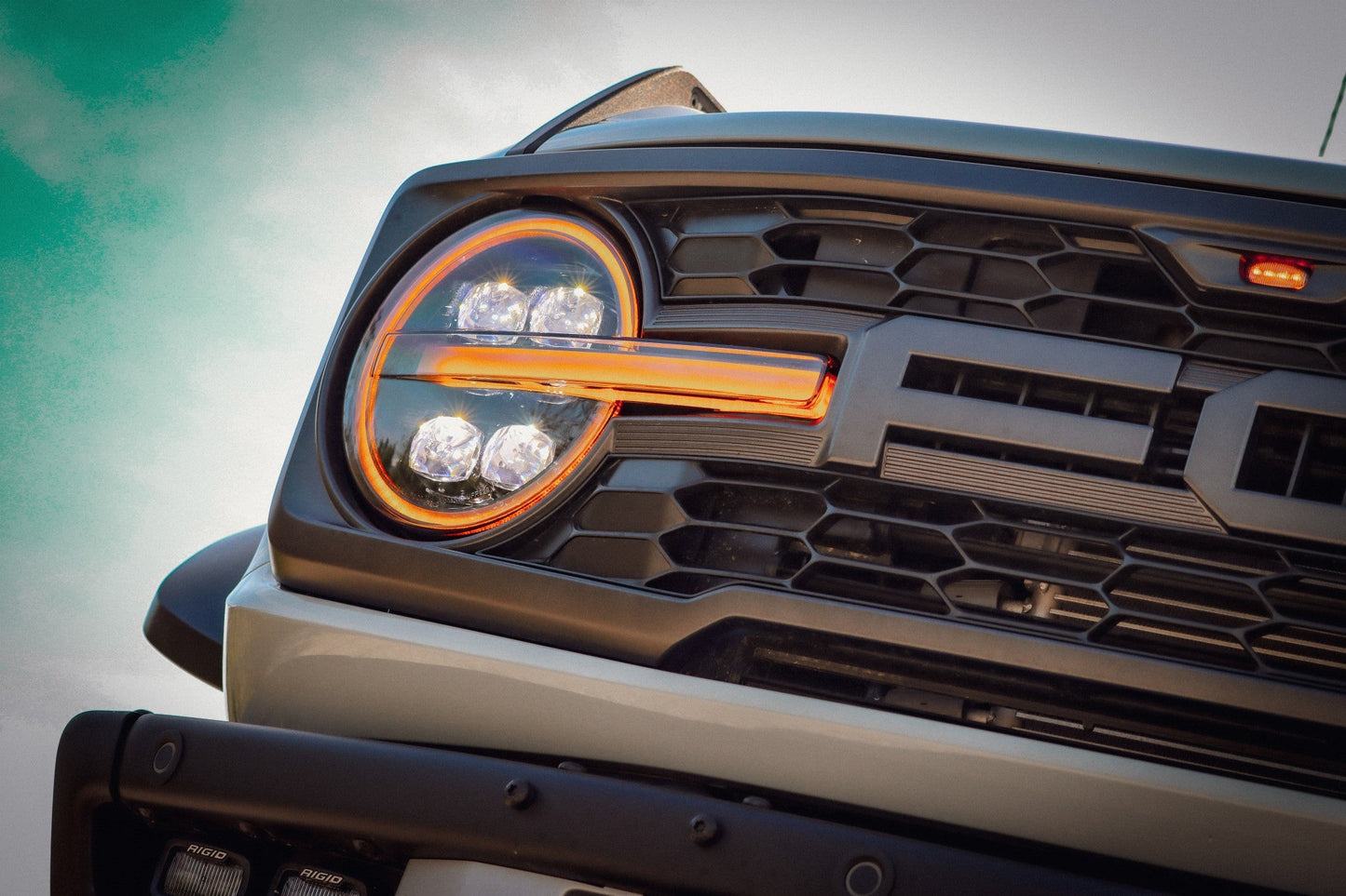 AlphaRex 21-25 Ford Bronco / 22-25 Bronco Raptor NOVA-Series LED Projector Headlights Black