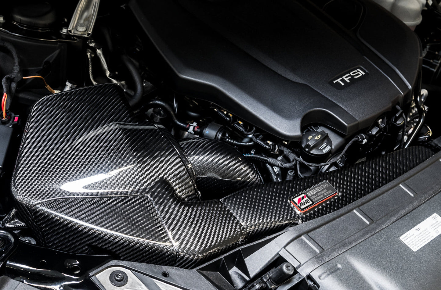 AWE Tuning AWE AirGateâ„¢ Carbon Fiber Intake for Audi B9 A4 / A5 2.0T - With Lid - 2660-15028