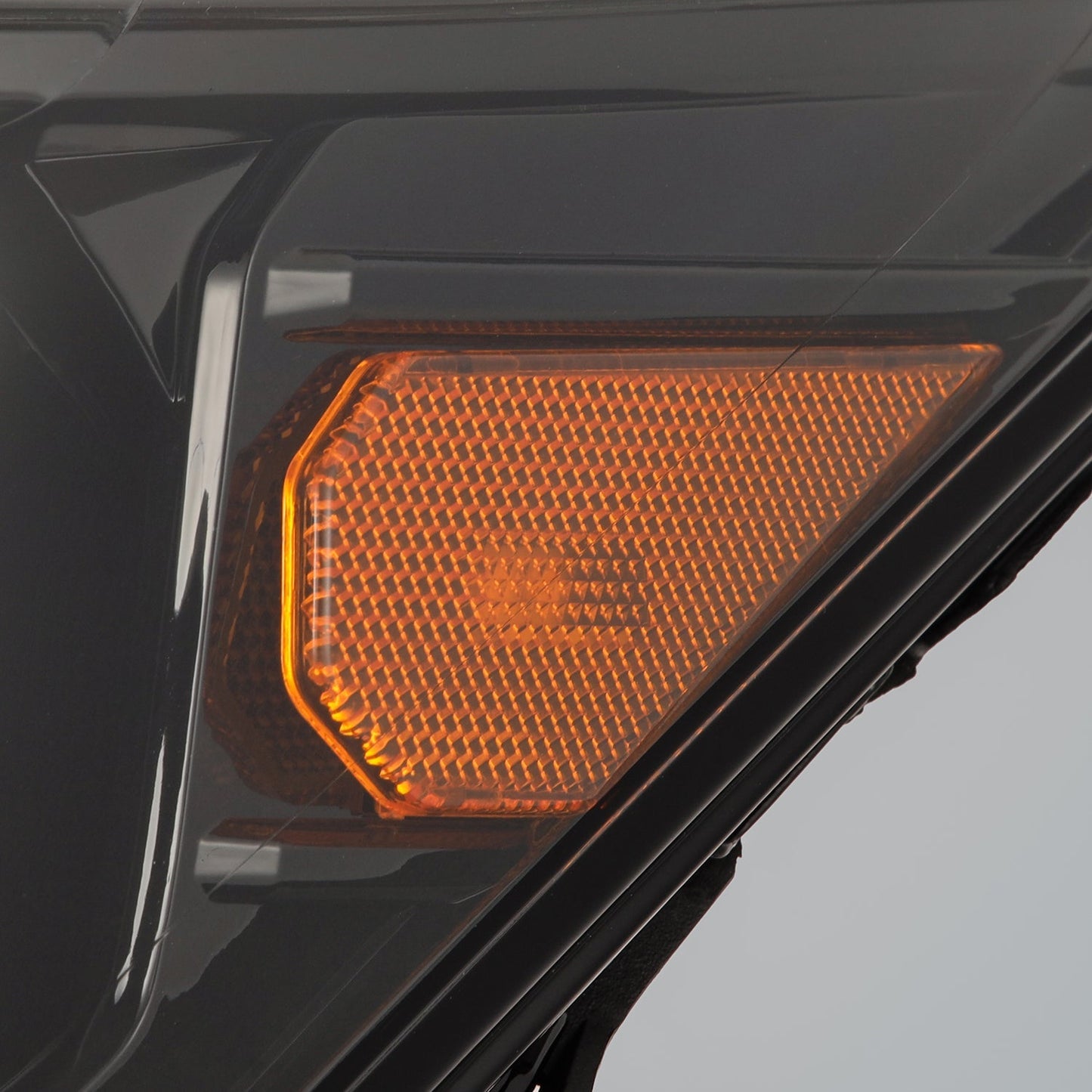 AlphaRex 24-25 Toyota Tacoma / 25-up 4Runner OG-Style LUXX-Series LED Projector Headlights Alpha-Black