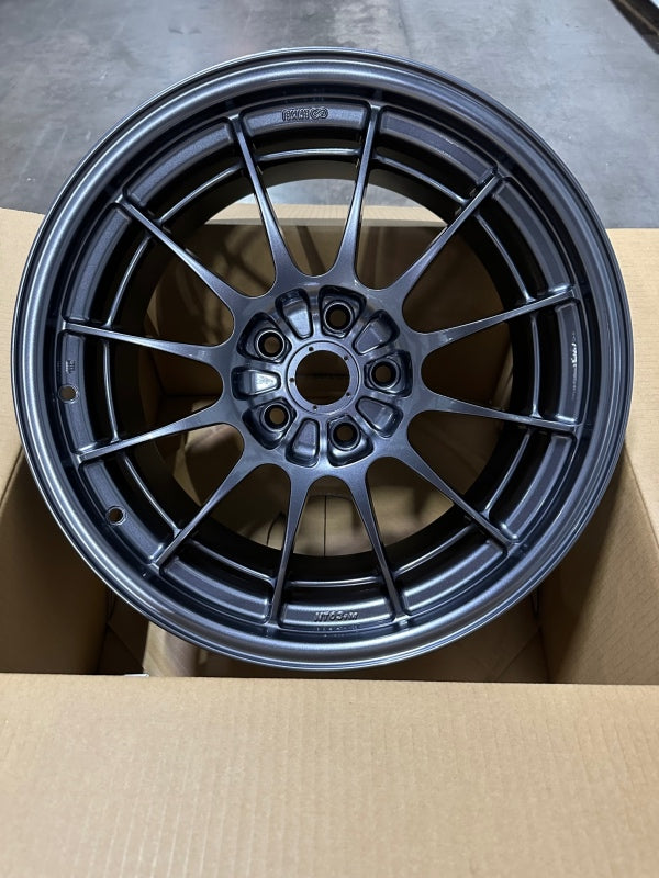 Enkei NT03+M 18x9.5 +40 5x114.3 Gunmetal-WheelFlip