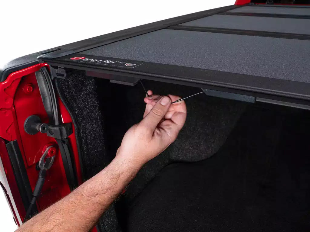 BAK 12-20 Ram 1500/2500 (19-20 Classic Only) 6ft 4in Bed (w/ Ram Box) BAKFlip MX4 Matte Finish