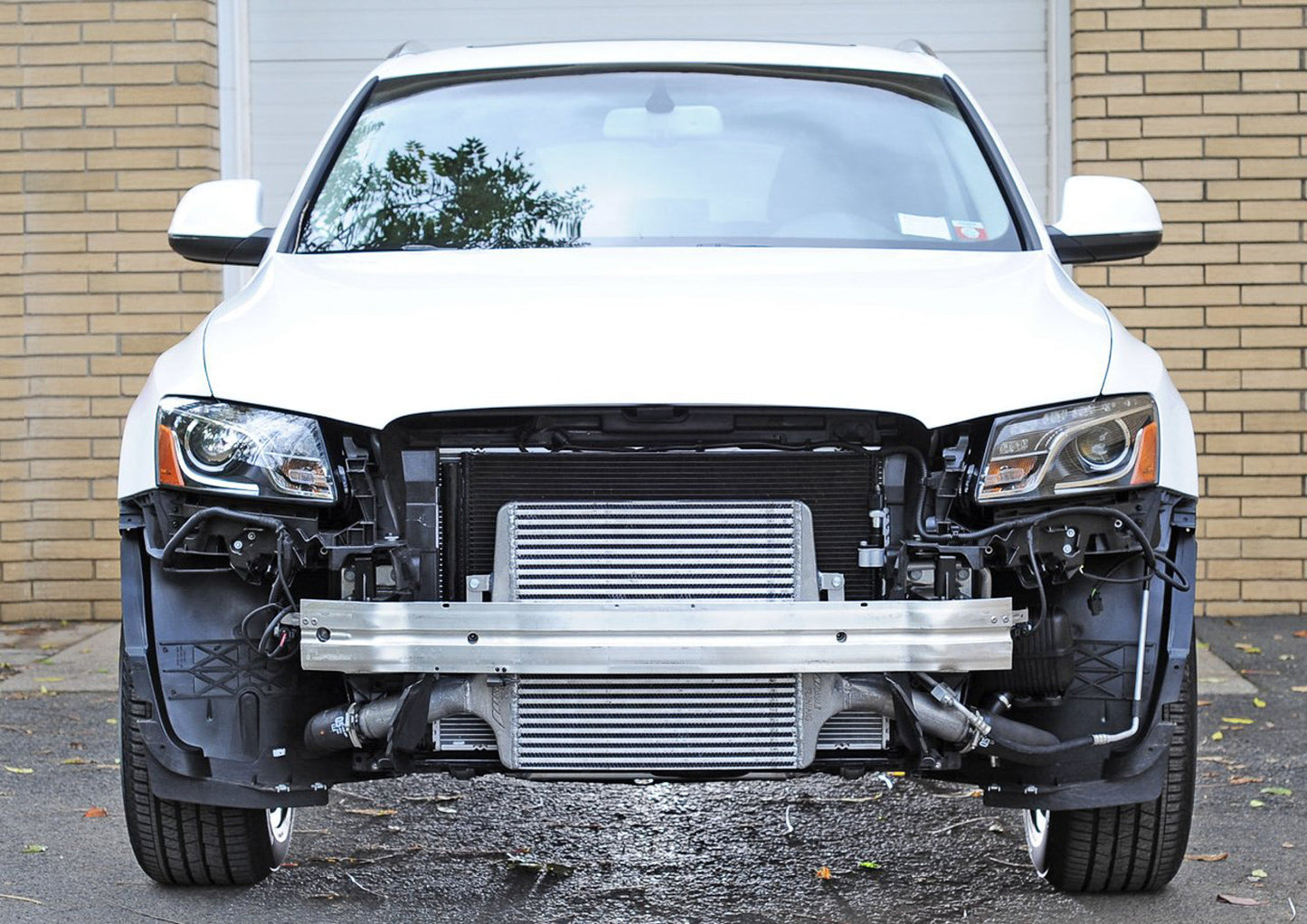 AWE Tuning Front Mounted Intercooler for 8R Q5 2.0T (4510-11024)