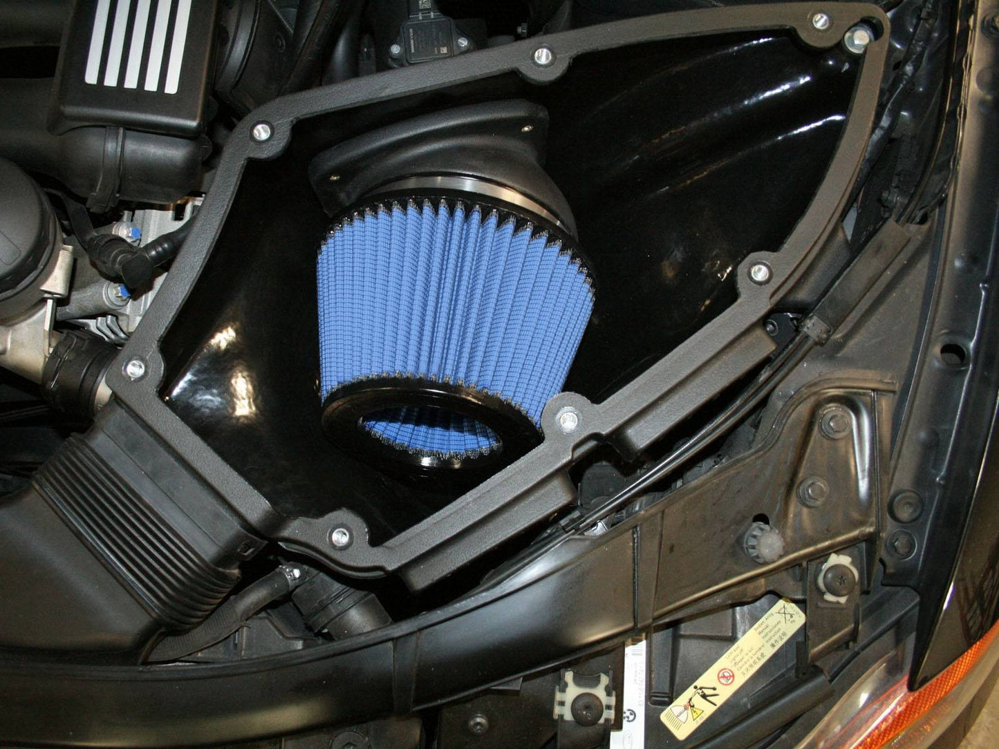 aFe Power MagnumForce Stage 2 Si Intake System Pro 5 R Black 06-12 BMW 3 Series E9x L6 3.0L Non-Turbo (54-81012-B)