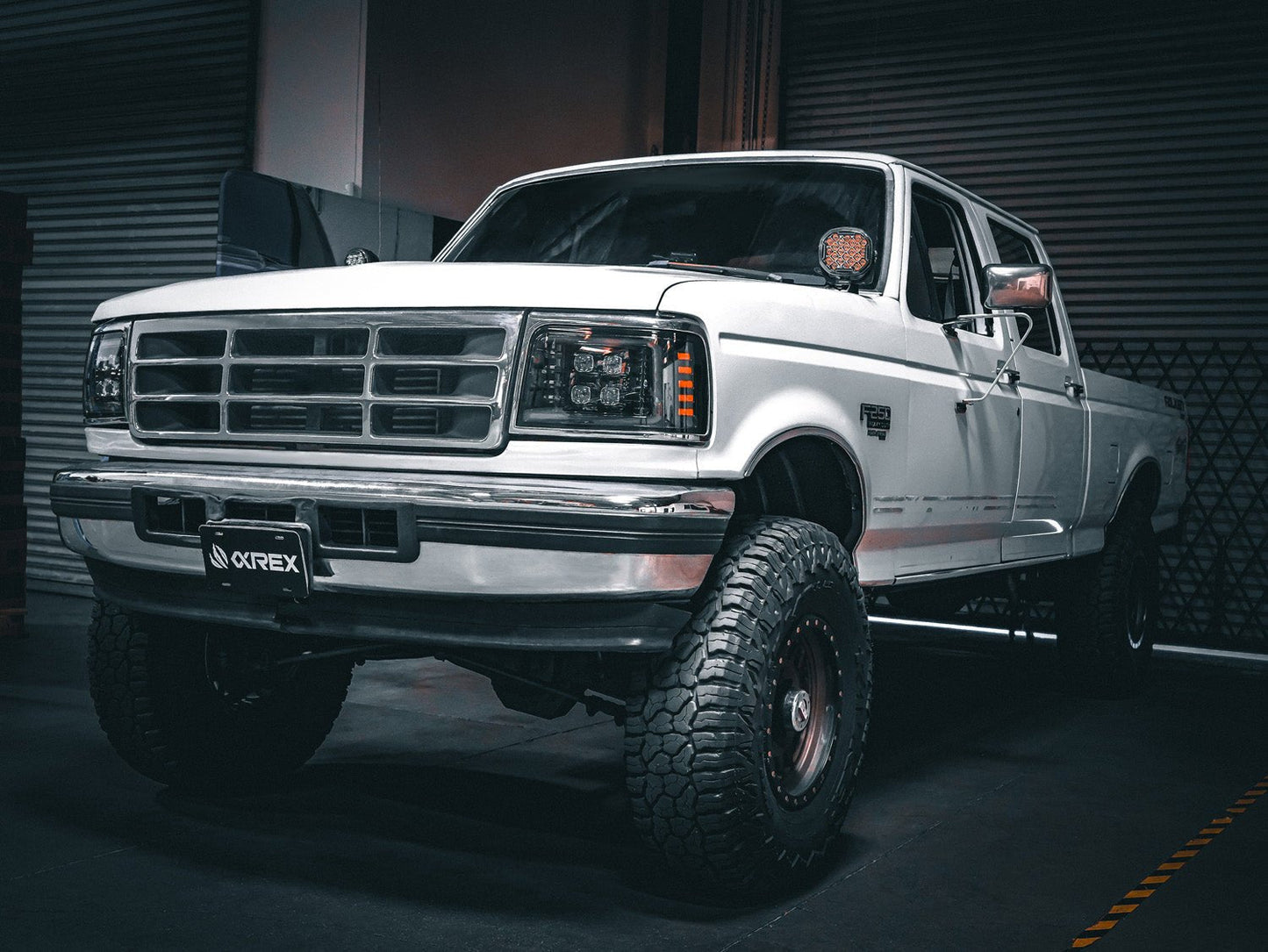 AlphaRex 92-96 Ford F-Series/Bronco NOVA-Series LED Projector Headlights Alpha-Black