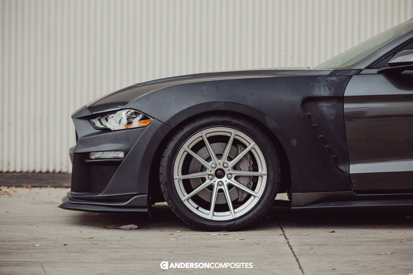 Anderson Composites 18-19 Ford Mustang Type-ST Fiberglass Front Fenders (Pair) (AC-FF18FDMU-ST-GF)