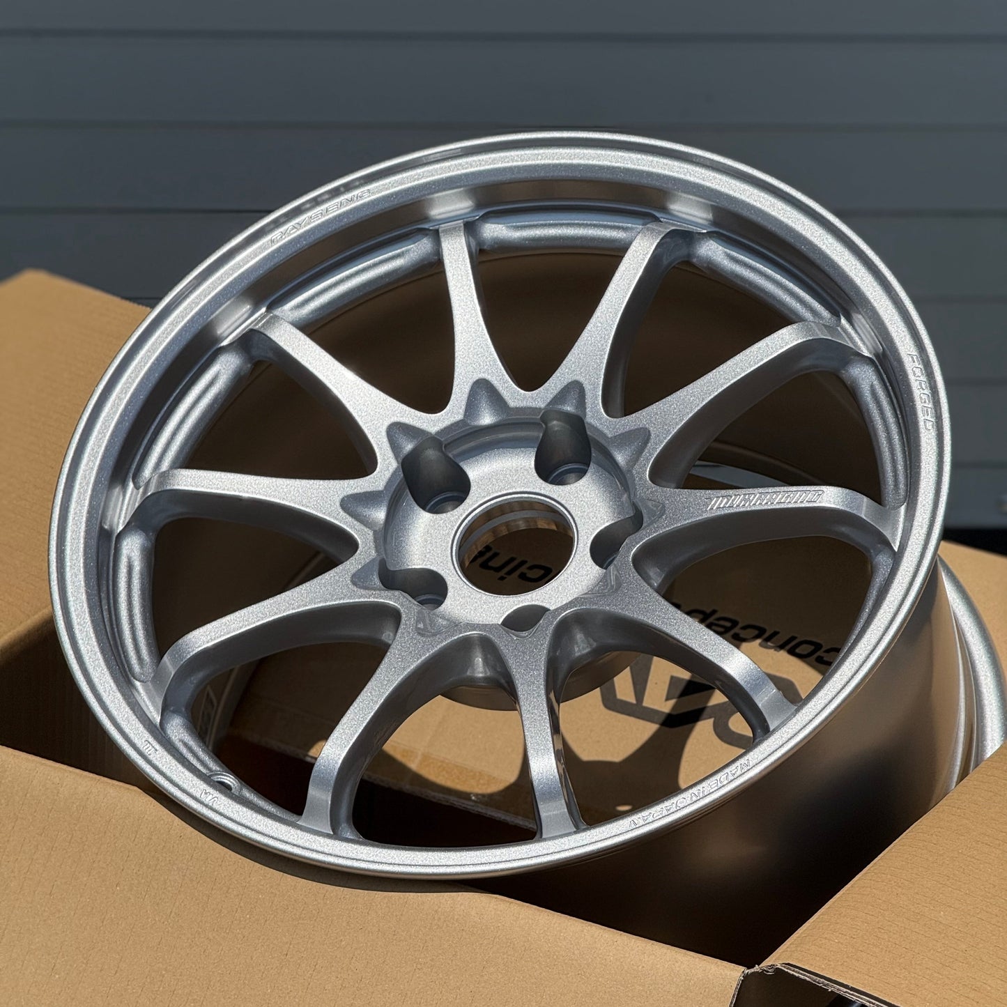 Volk Racing CE28N-Plus 17x10 +44 5x114.3 Diamond Silver (SET)