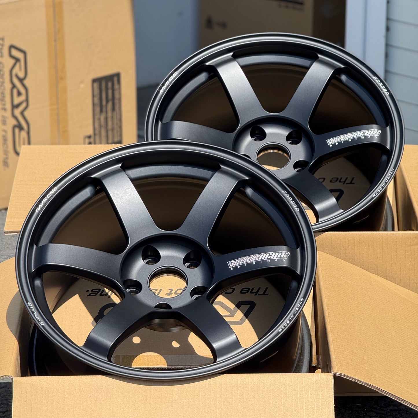 Volk Racing TE37 Saga S-Plus 18x10 +25, 18x11 +34 5x120 Matte Black (SET)