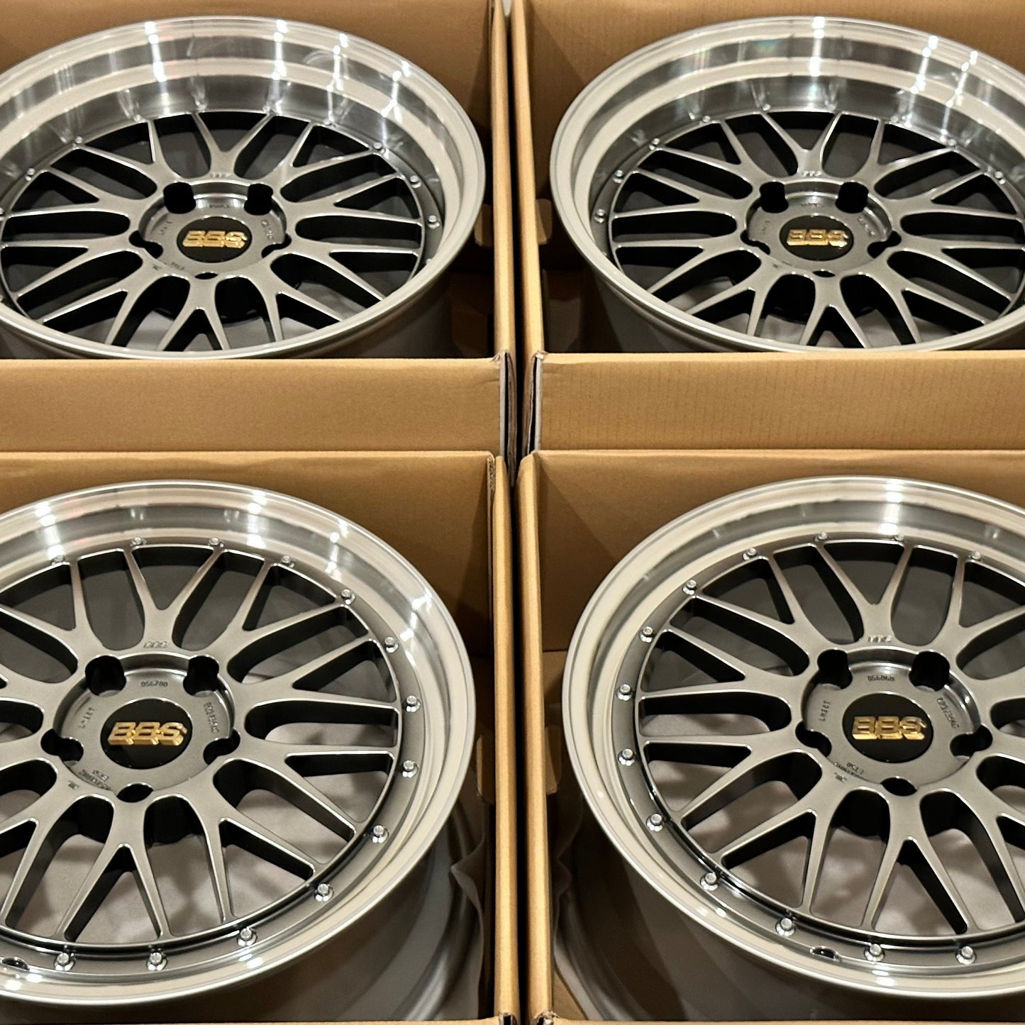 BBS LM 19x8.5 +50, 19x12 +44 5x130 Diamond Black (SET)