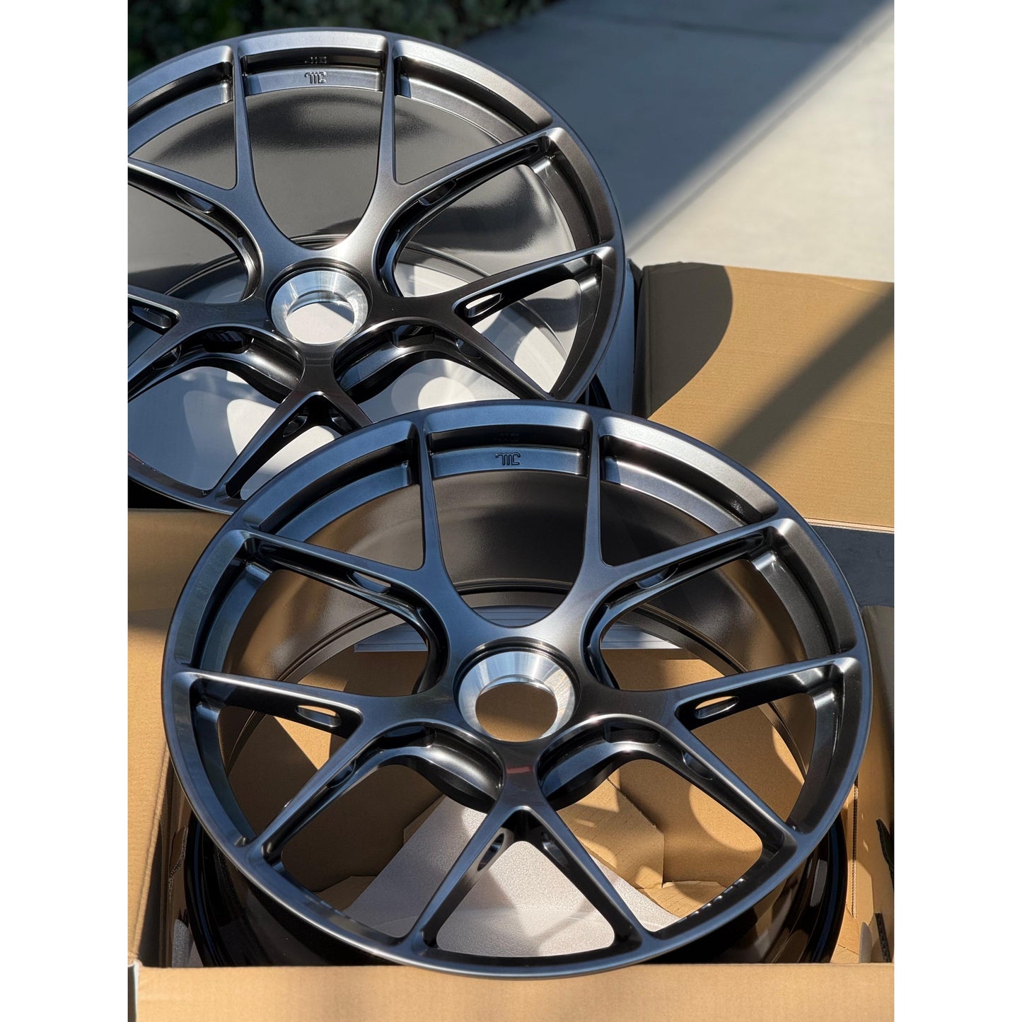 BBS FI-R 20x9.5 +50, 21x12.5 +48 CL Diamond Black (SET)