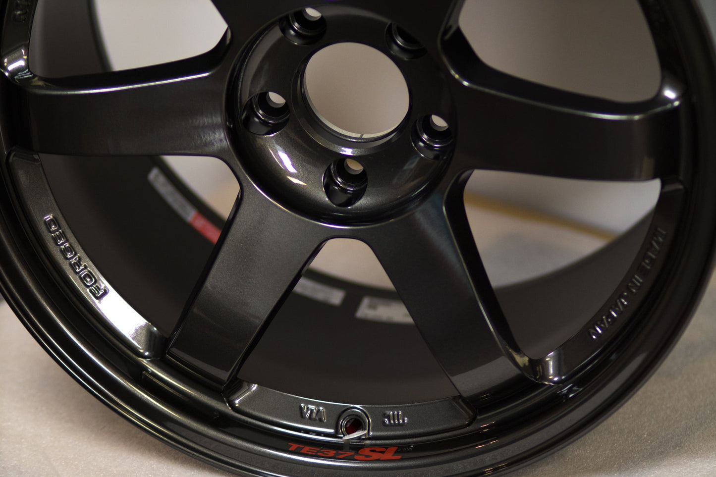 Volk Racing TE37SL 18x10 +40 5x114.3 Diamond Black (SET)