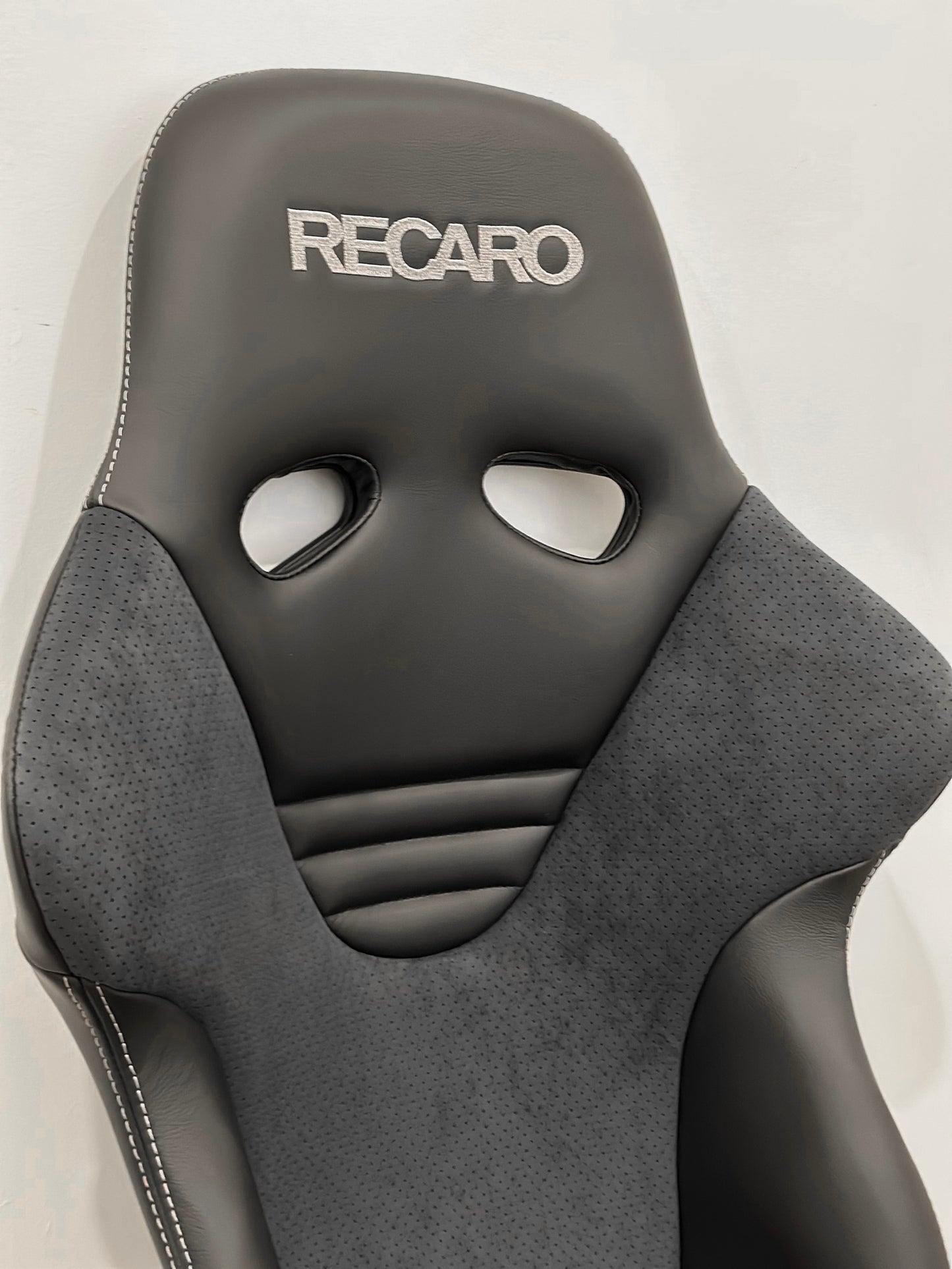 Recaro RS-G CL - Black Leather / Alcantara