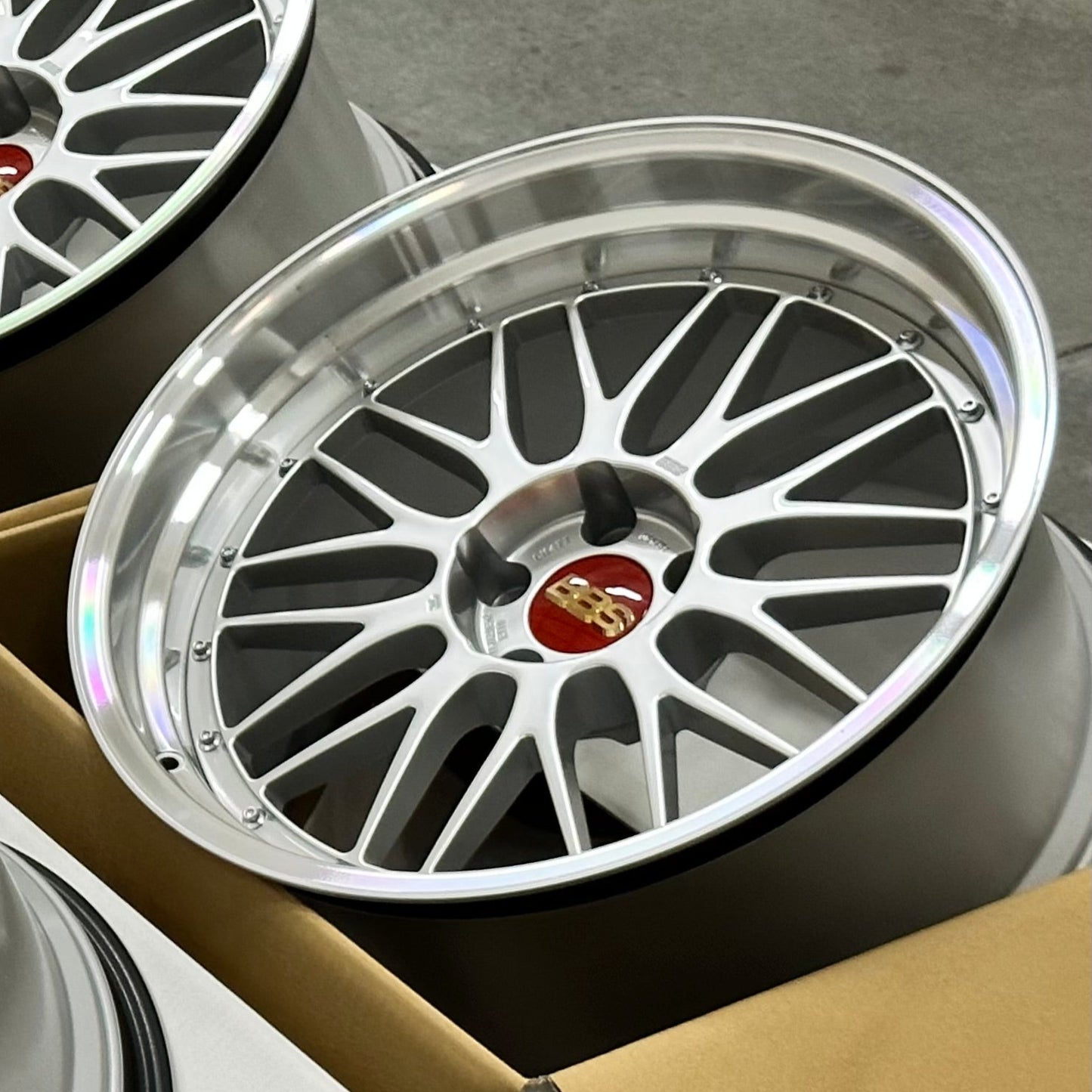 BBS LM 20x10 +30, 20x11 +10 5x114.3 Diamond Silver (SET)