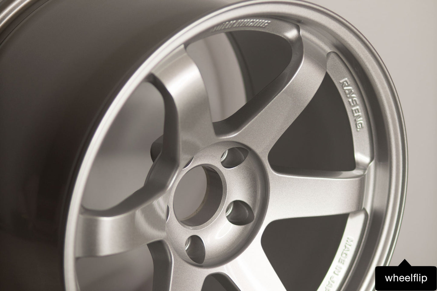 Volk Racing TE37SL 18x10.5 +15 5x114.3 Diamond Silver (SET)