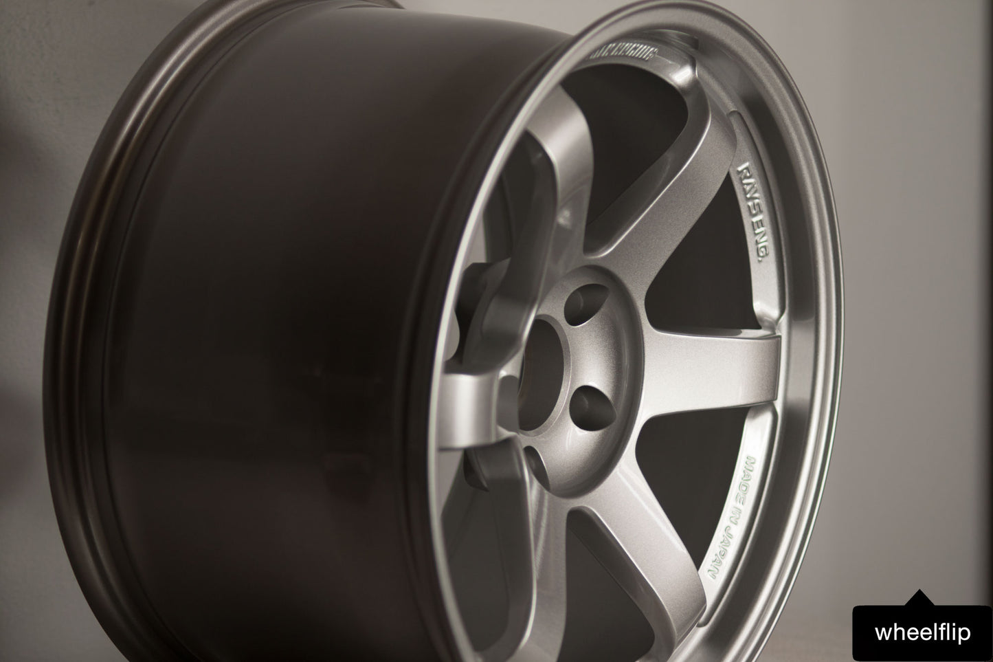 Volk Racing TE37SL 18x10.5 +20 5x120 Diamond Silver (SET)