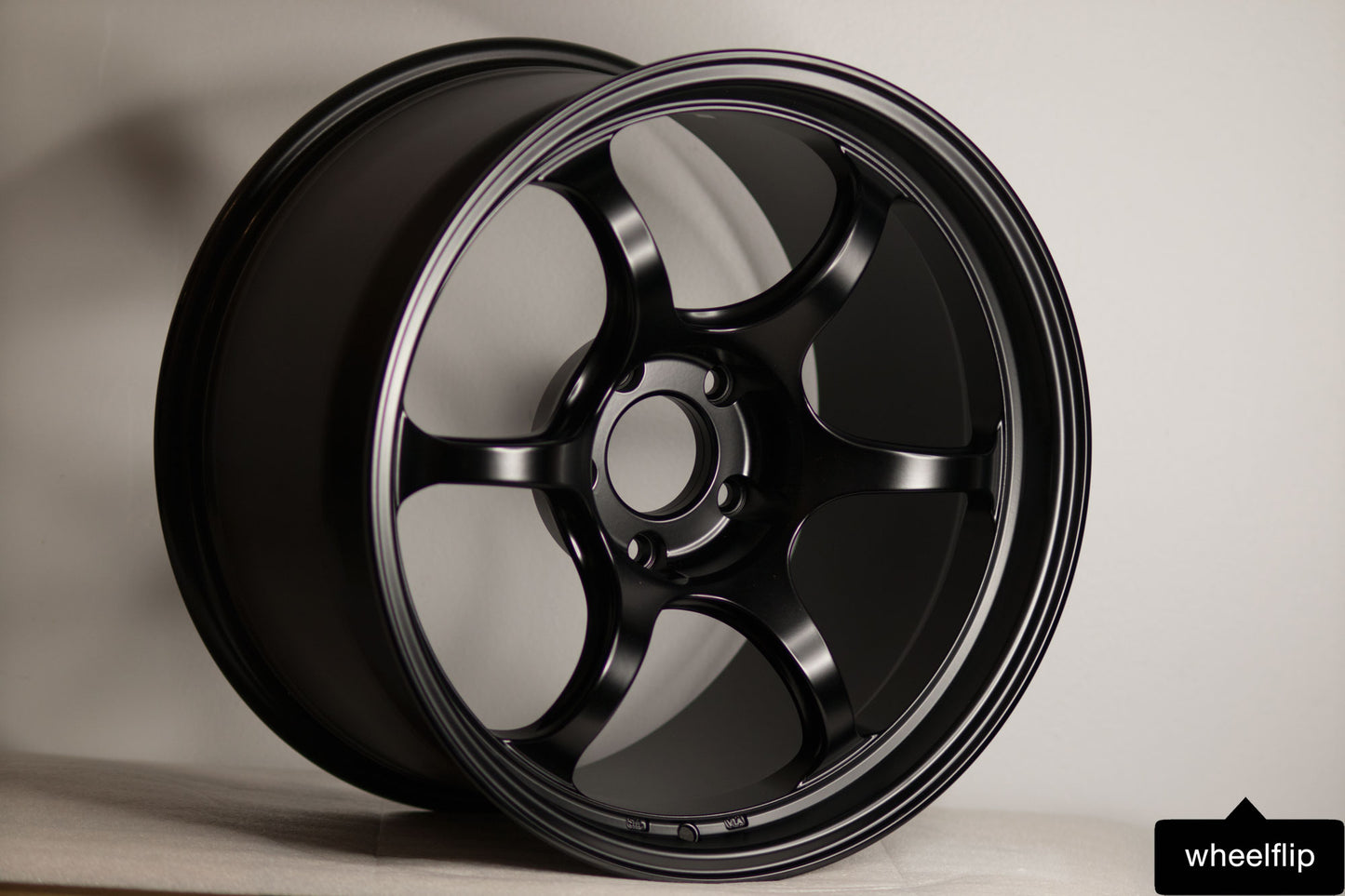 Advan RG-D2 18x9.5 +22 5x114.3 Semi Gloss Black (SET)