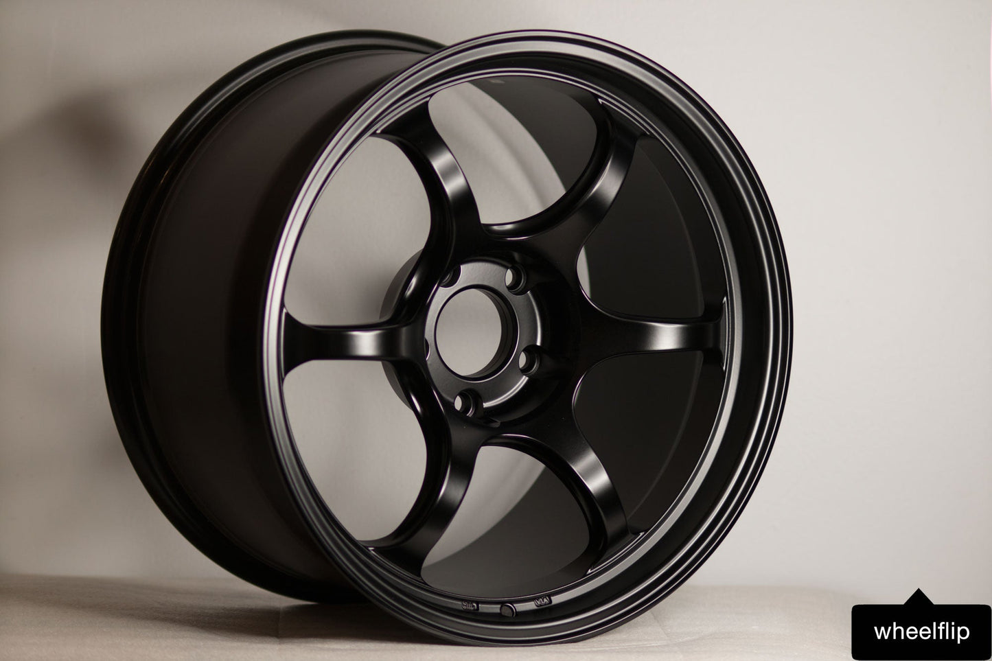 Advan RG-D2 18x10.5 +24 5x120 Semi Gloss Black (SET)