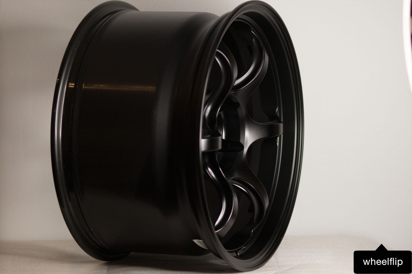Advan RG-D2 18x10.5 +24 5x120 Semi Gloss Black (SET)