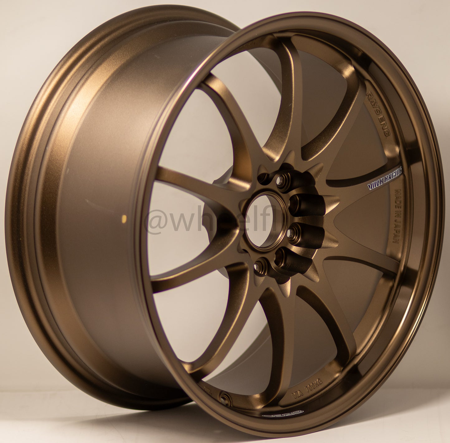 Volk Racing CE28N 18x8.5 +30 5x114.3 Bronze (SET)