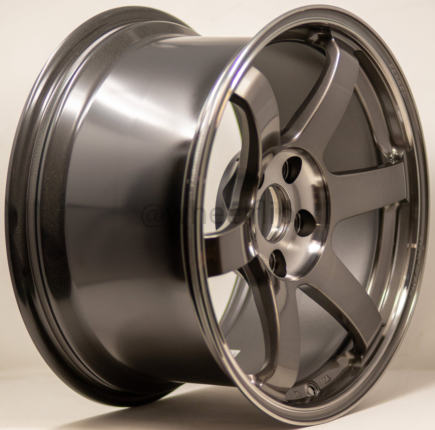 Volk Racing TE37 Saga SL 17x9 +21 5x114.3 Pressed Graphite (SET)