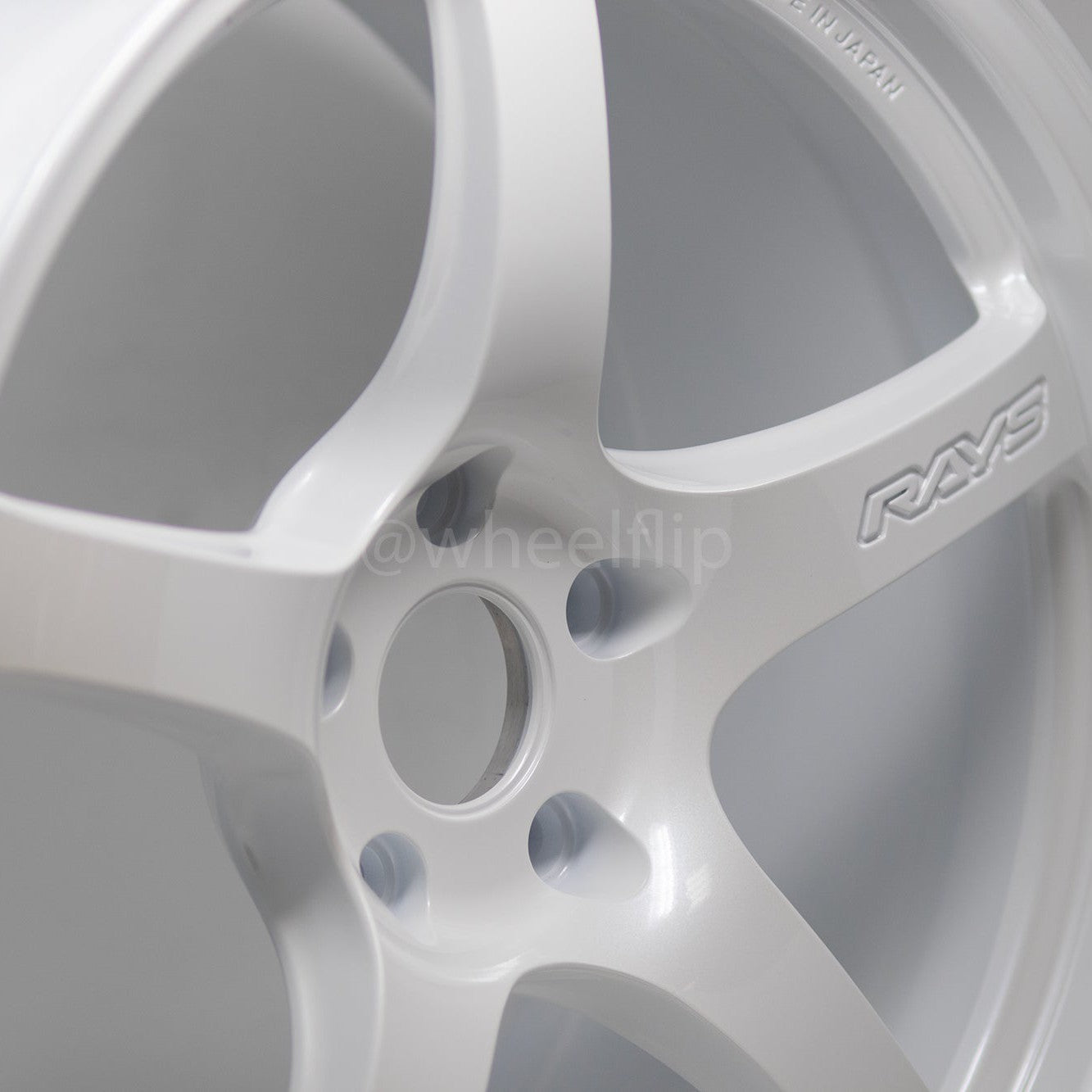 Gram Lights 57CR 18x9.5 +38 5x114.3 Ceramic White Pearl (SET)