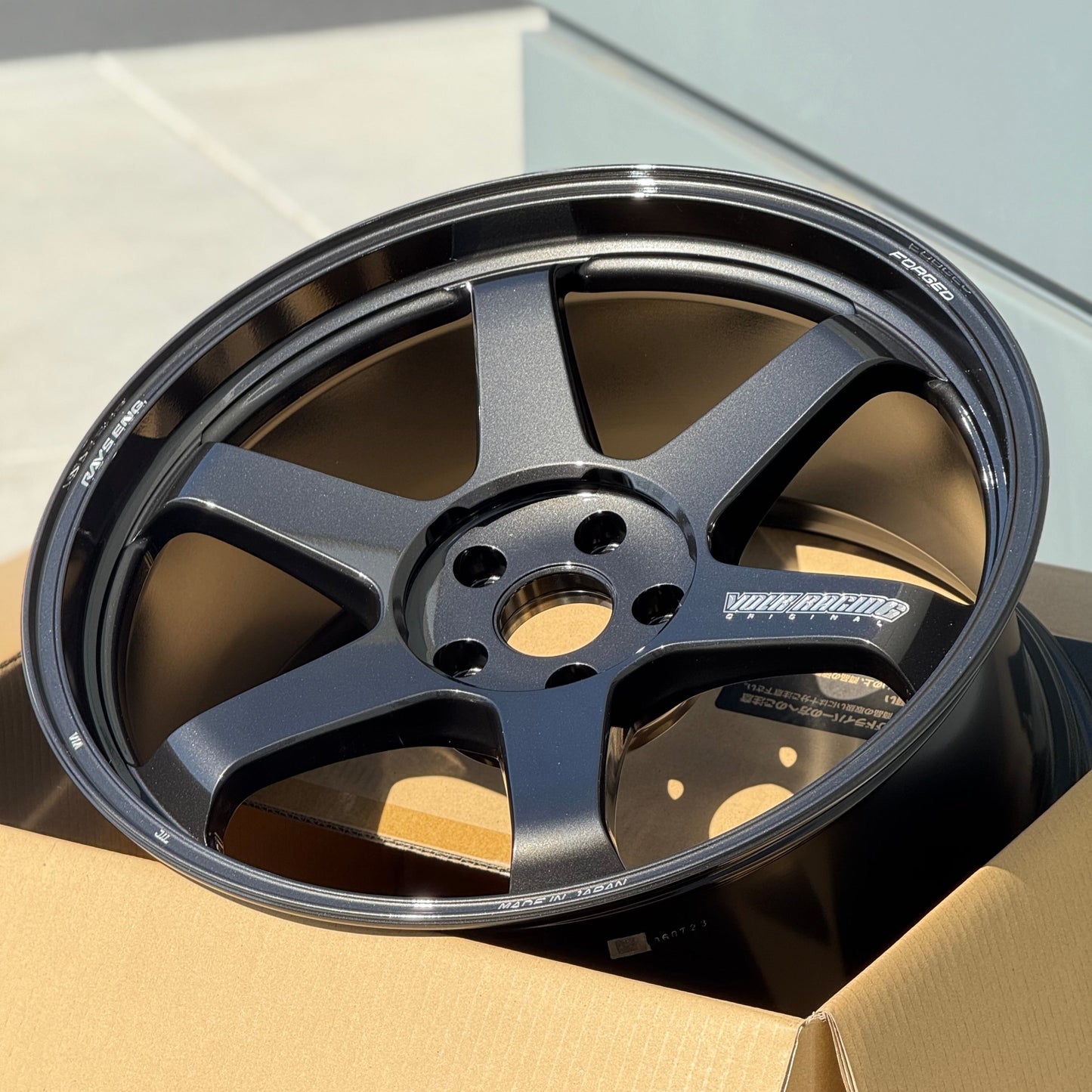 Volk Racing TE37 Ultra M-Spec 20x10 +30 5x114.3 Diamond Black (SET)