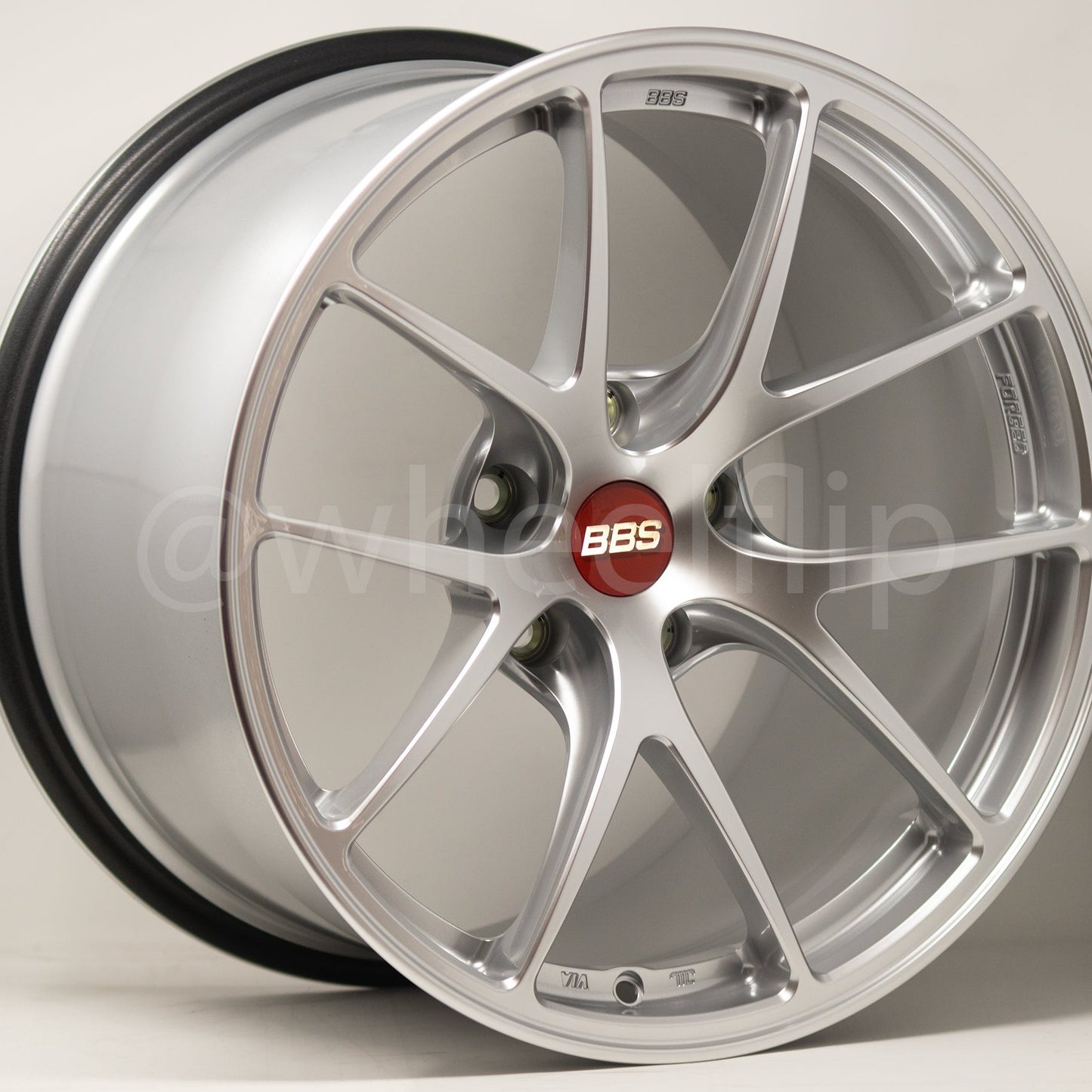 BBS RI-A 18x10 +25, 18x11 +37 5x120 Diamond Silver (SET)