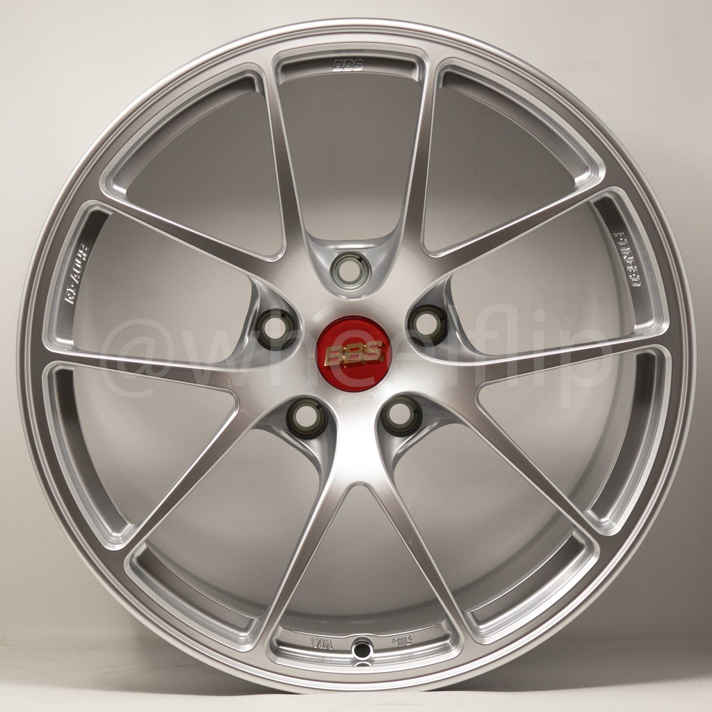 BBS RI-A 18x10 +25, 18x11 +37 5x120 Diamond Silver (SET)