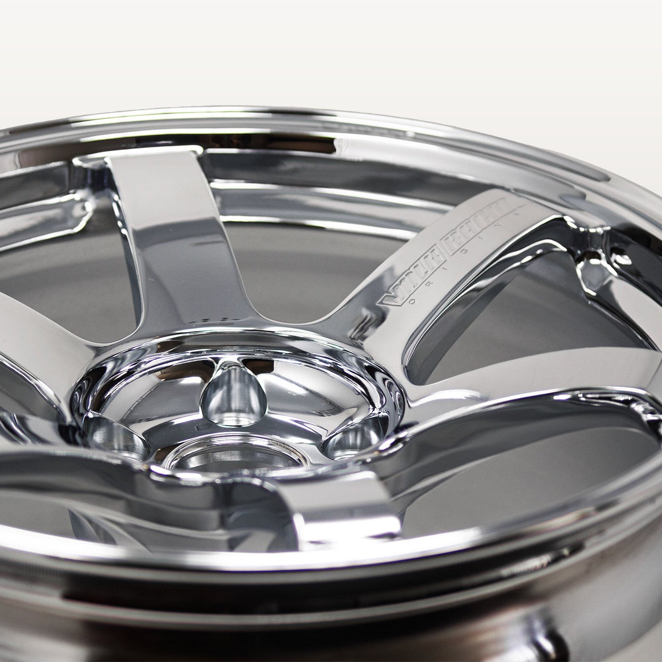 Volk Racing TE37 Saga S-Plus 18x9.5 +20 5x120 Chrome Plating (SET)
