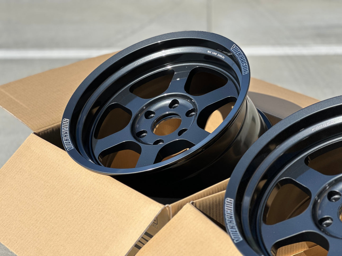 Volk Racing TE37XT M-Spec 18x9 -1 6x135 Diamond Black (SET)