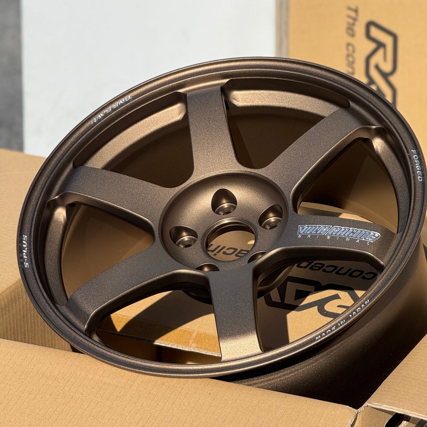 Volk Racing TE37 Saga S-Plus 18x9.5 +38 5x114.3 Bronze (SET)
