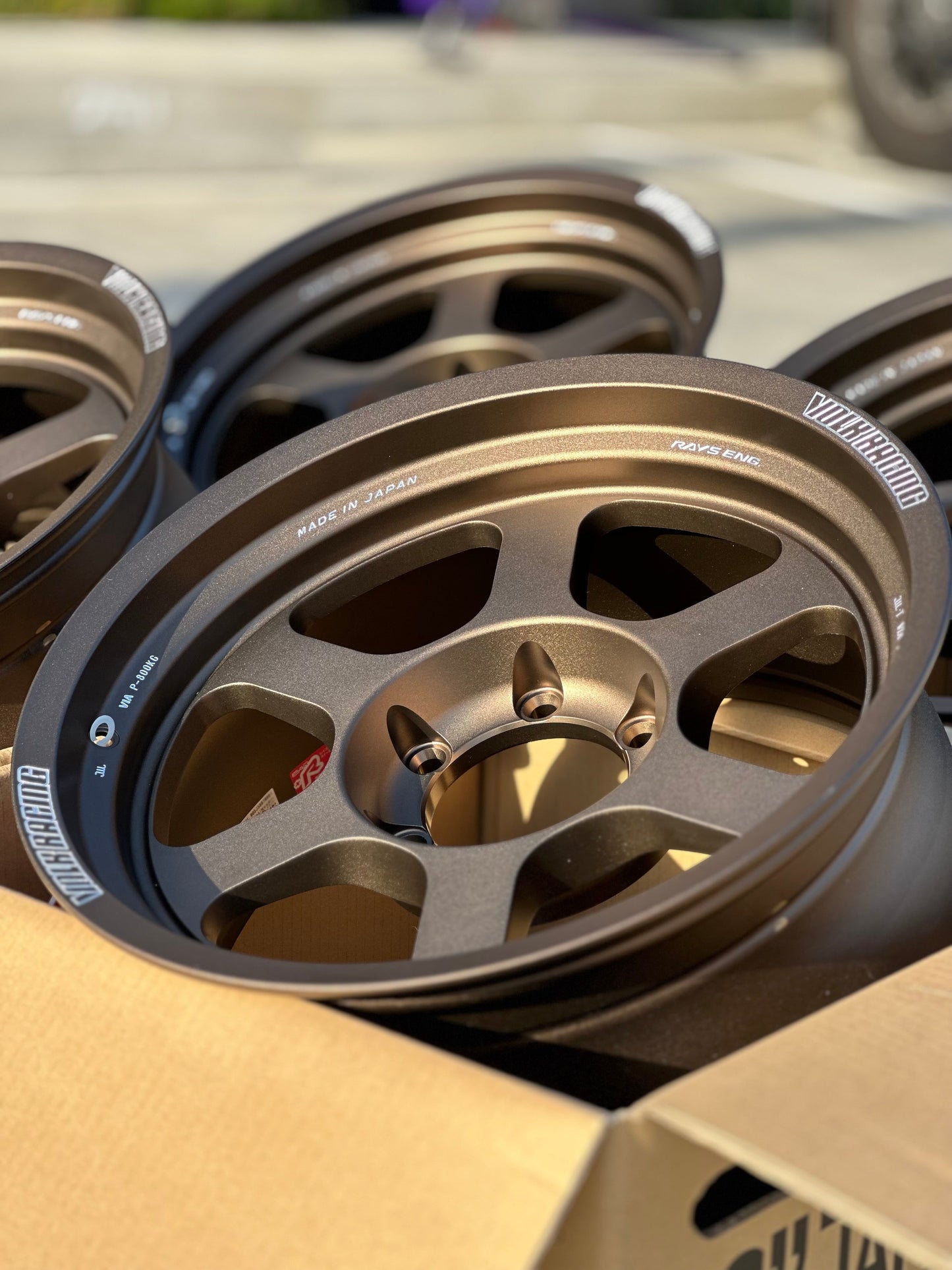 Volk Racing TE37XT M-Spec 18x9 -1 6x135 Bronze (SET)