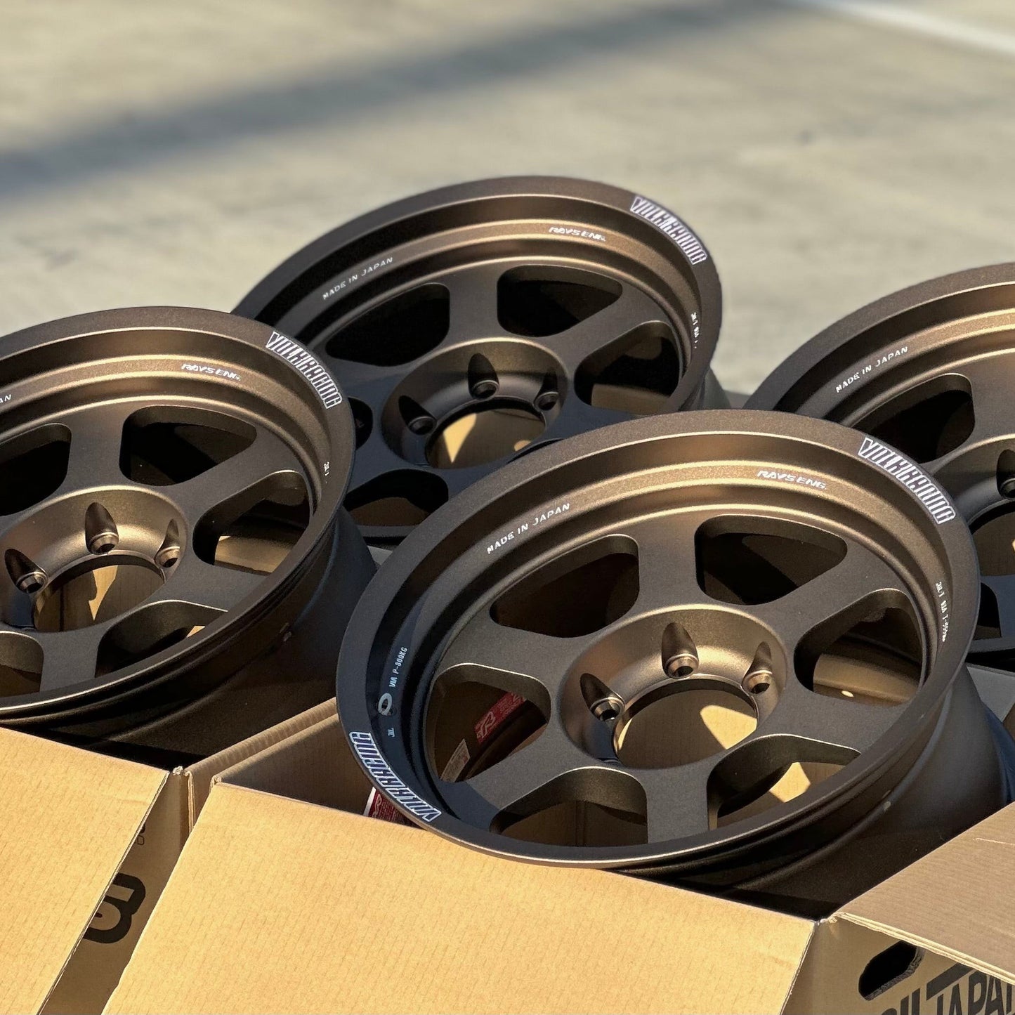 Volk Racing TE37XT M-Spec 18x9 +0 6x139.7 Bronze (SET)