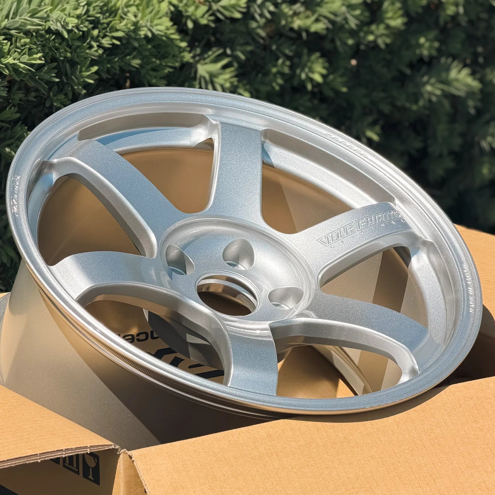 Volk Racing TE37 Saga 17x9 +22 5x114.3 Diamond Silver – WheelFlip