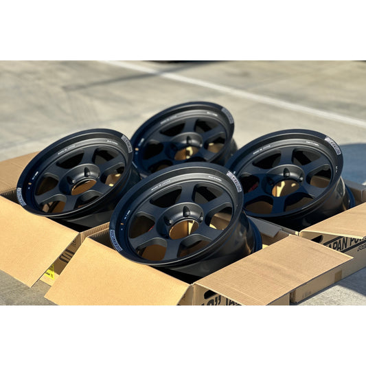 Volk Racing TE37XT M-Spec 18x9 +15 6x139.7 Blast Black (SET)