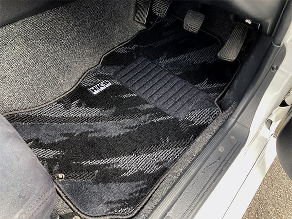 HKS Floor Mat (Monotone Oil Color - 6 Piece Set) - Nissan Skyline GT-R BNR32 RHD 89-94