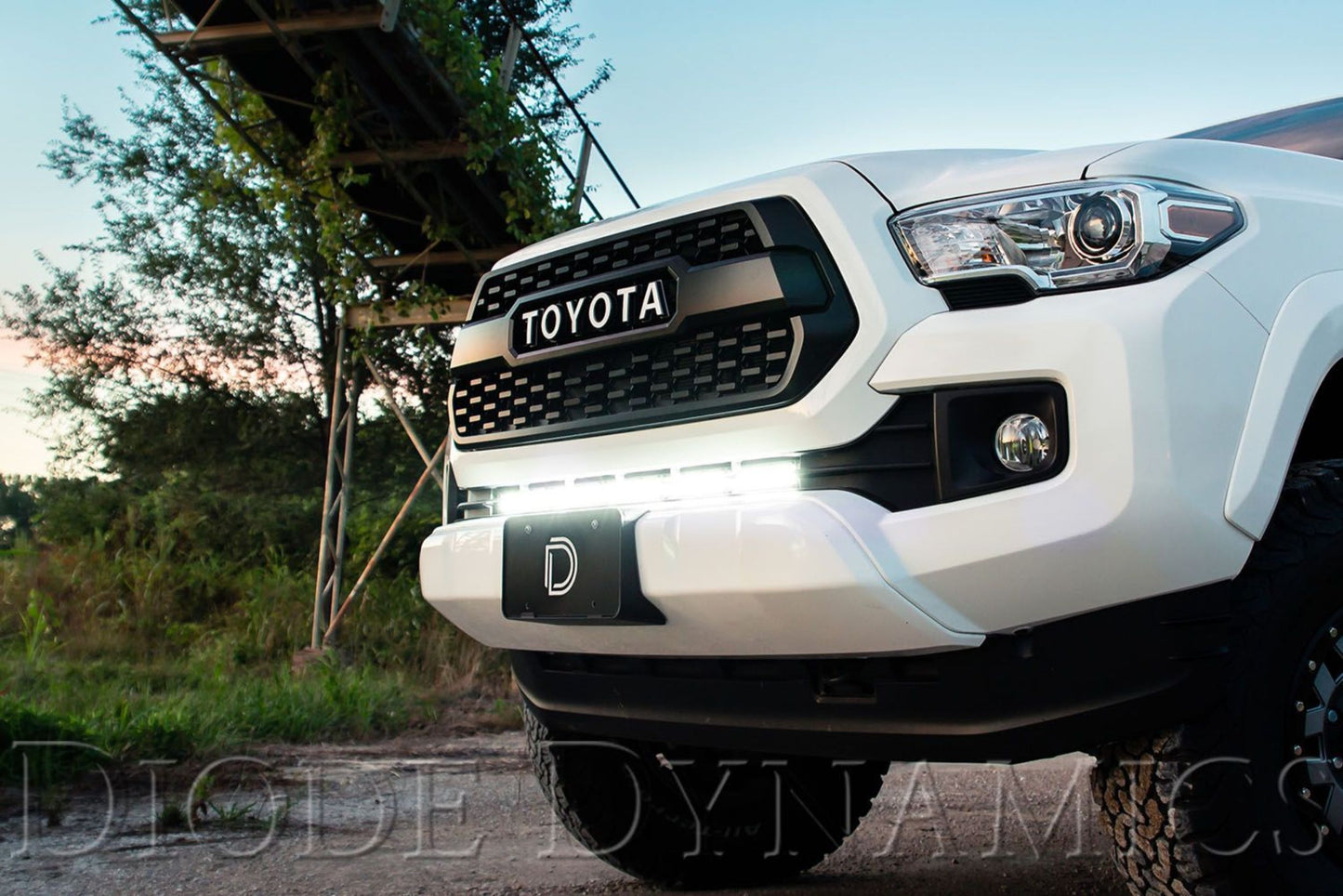 Diode Dynamics DD Grille Light Kit - SS30 Bar / White / Combo Beam | Toyota Tacoma: 2016-2021 (DD6072)