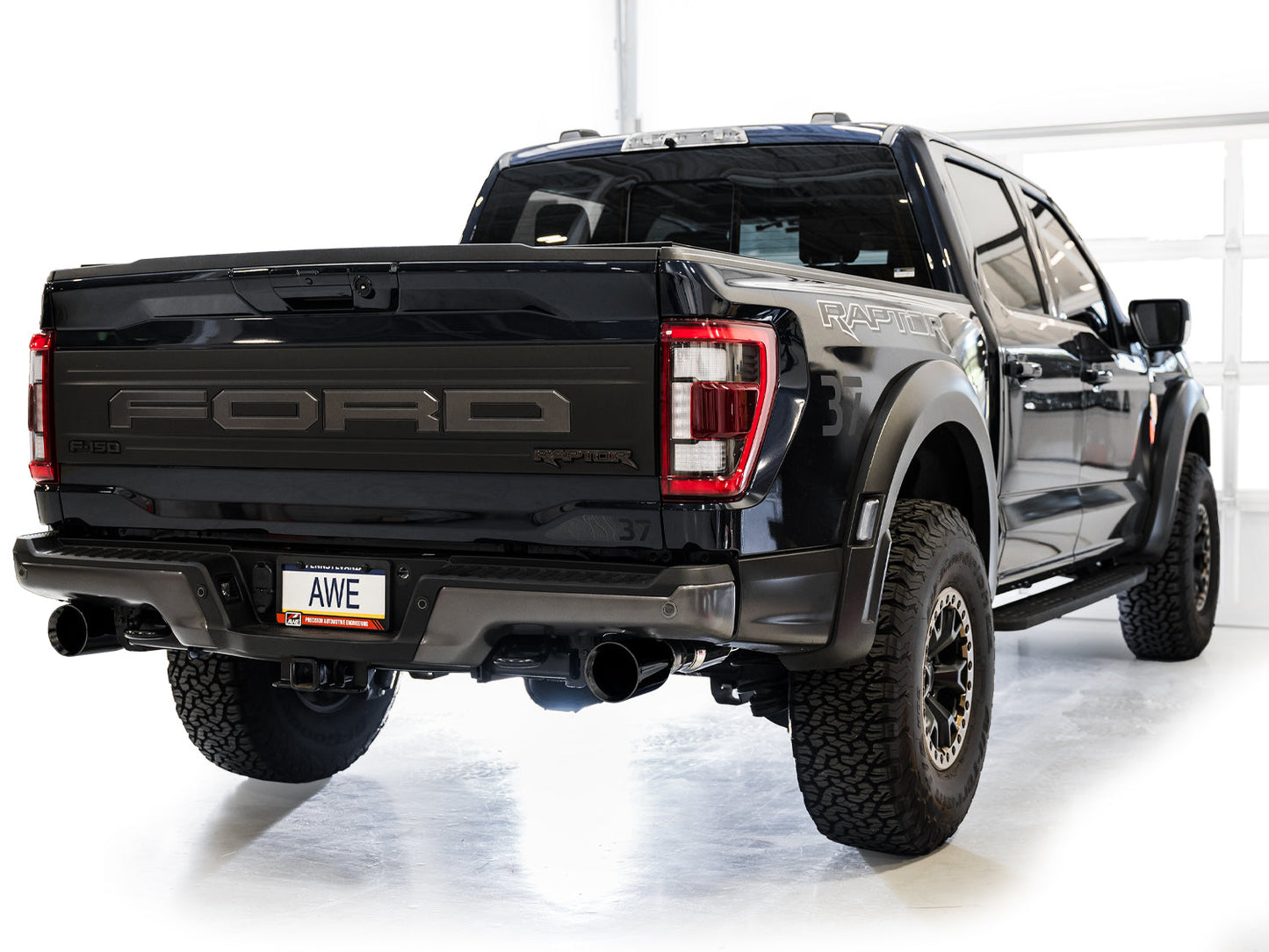 AWE Tuning Gen 3 Ford Raptor SwitchPath Exhaust - Diamond Black Tips (3025-33356)