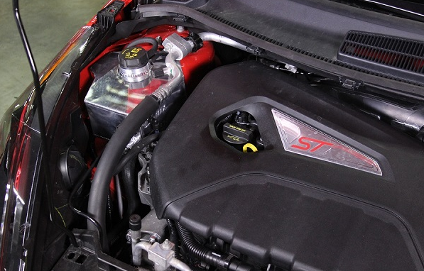 Mishimoto Expansion Tank | 2014+ Ford Fiesta ST (MIS MMRT-FIST-14E)